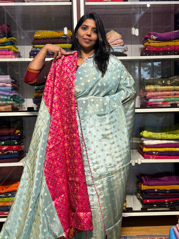 PURE TISSUE SILK WITH SCALLOP BORDER AND IKKAT PATOLA BLOUSE : SEA BLUE