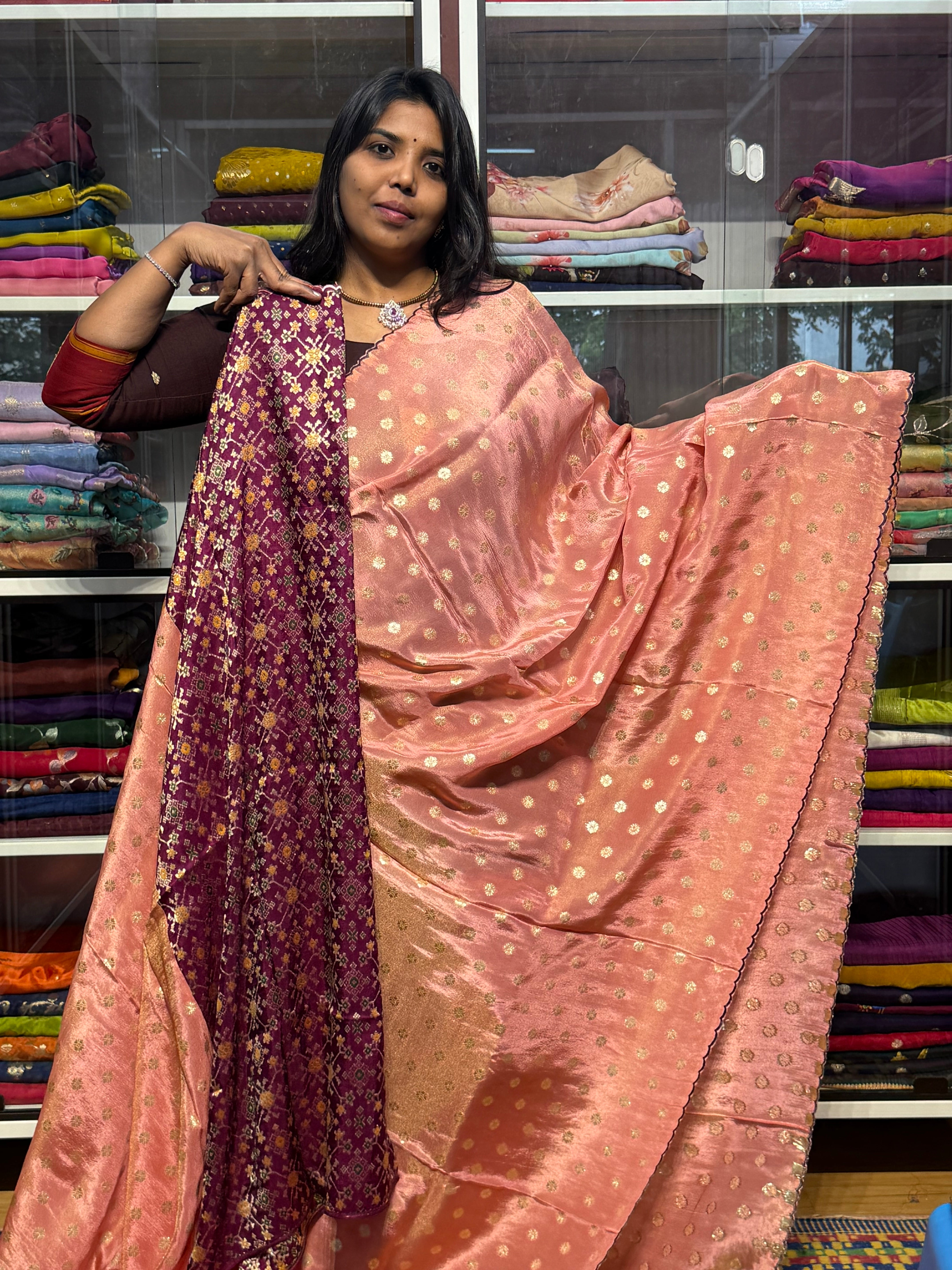 PURE TISSUE SILK WITH SCALLOP BORDER AND IKKAT PATOLA BLOUSE : BABY PINK