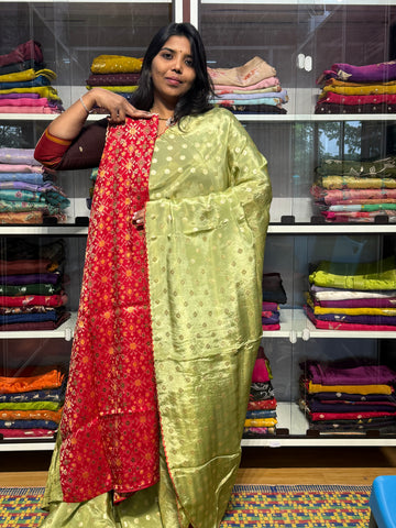 PURE TISSUE SILK WITH SCALLOP BORDER AND IKKAT PATOLA BLOUSE : PARROT GREEN