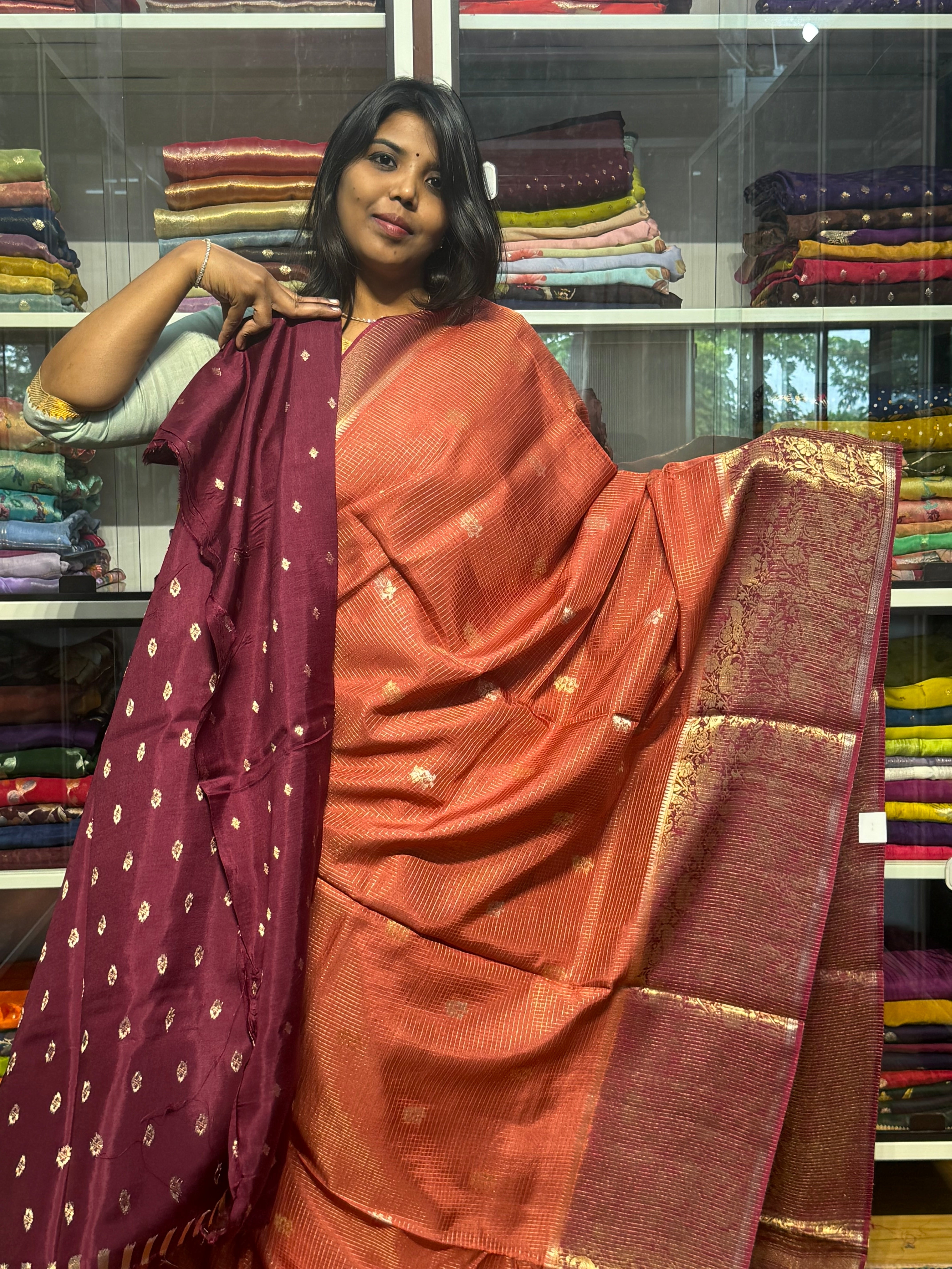 VINTAGE CHECKS WITH BIG BORDER: KANAKAMBRAM