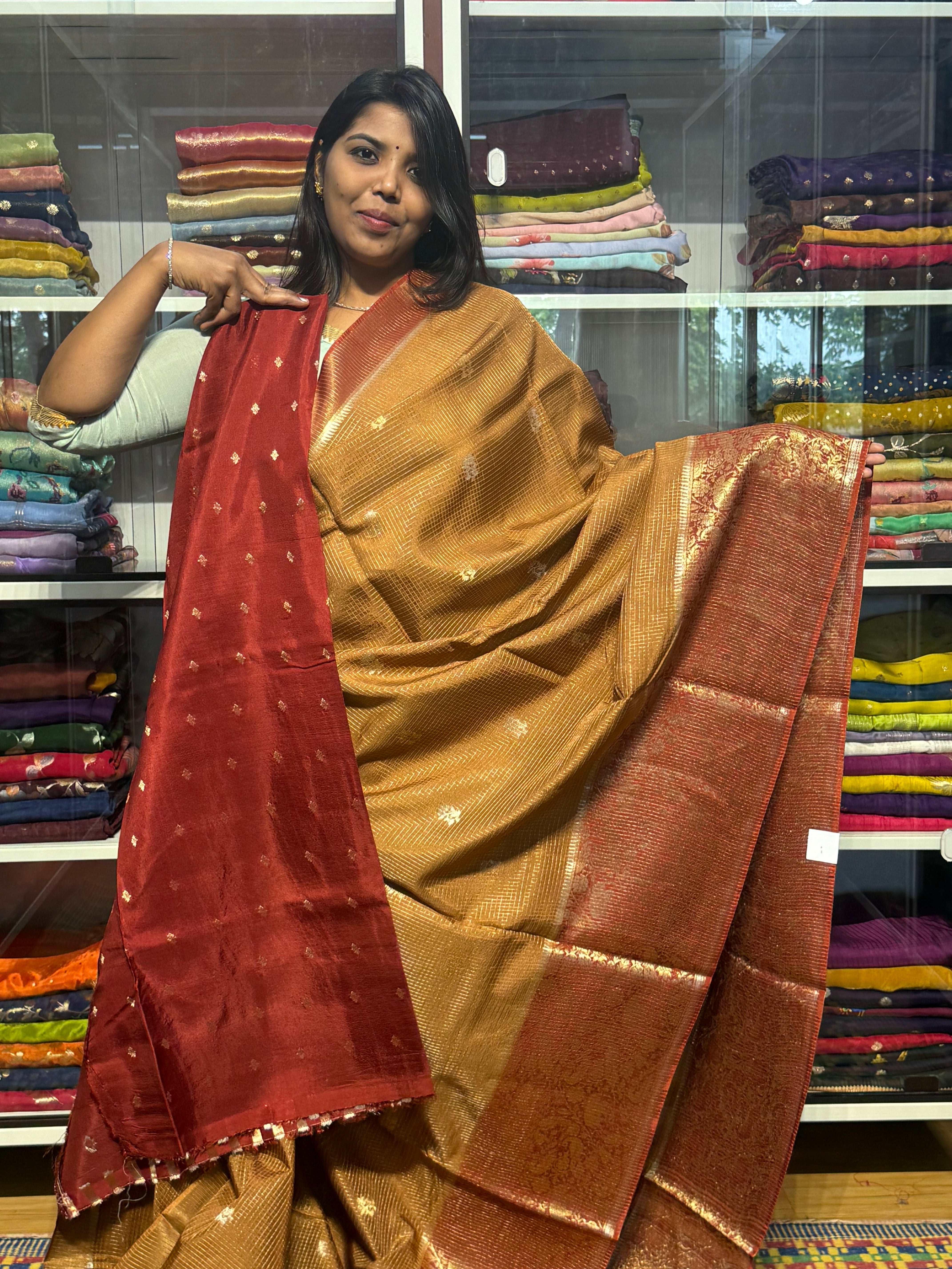 VINTAGE CHECKS WITH BIG BORDER: GANDHAM