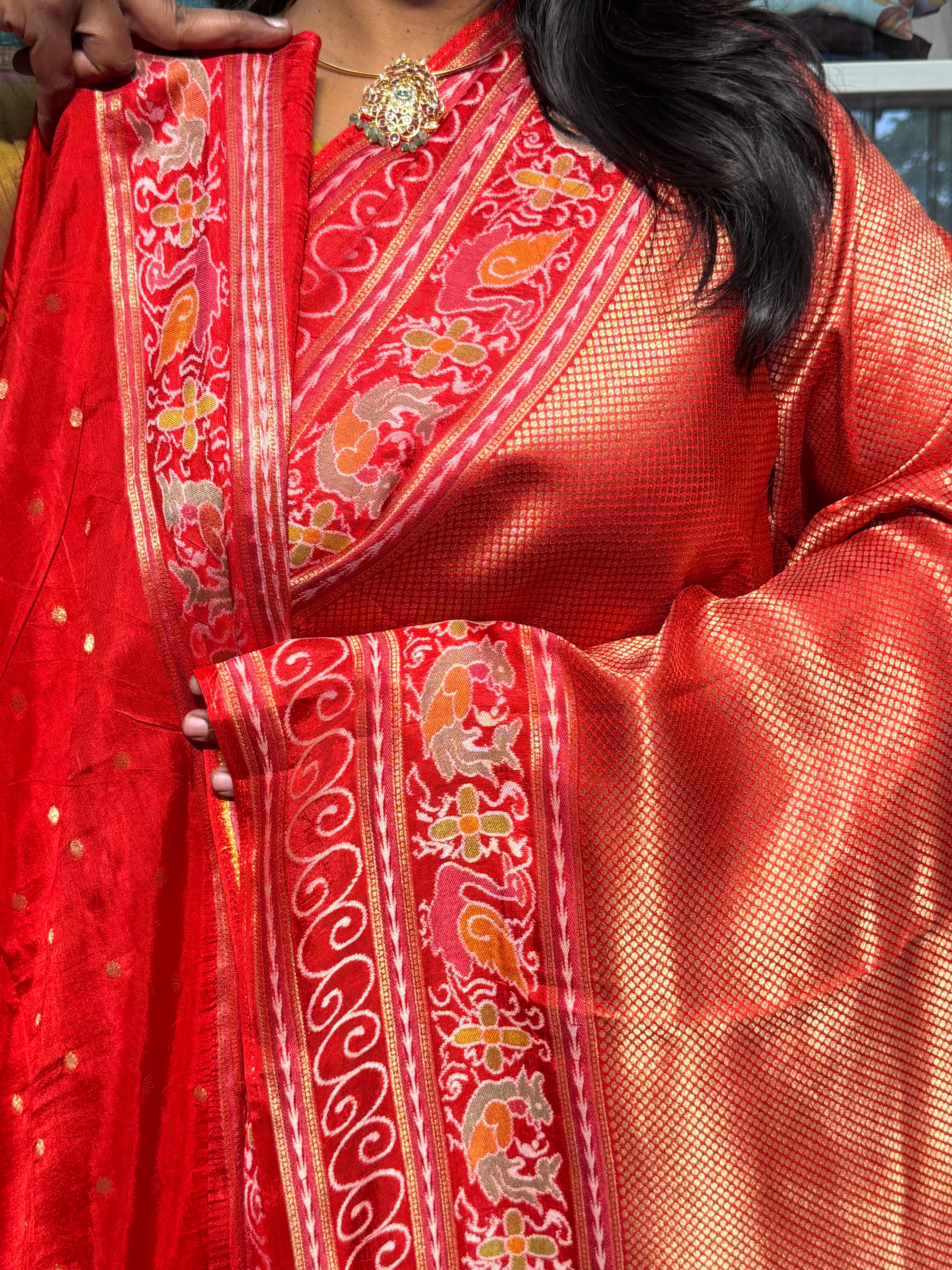 PREMIUM BANARAS SILK FULL BROCADE WEAVING WITH MEENAKARI BORDER: RED