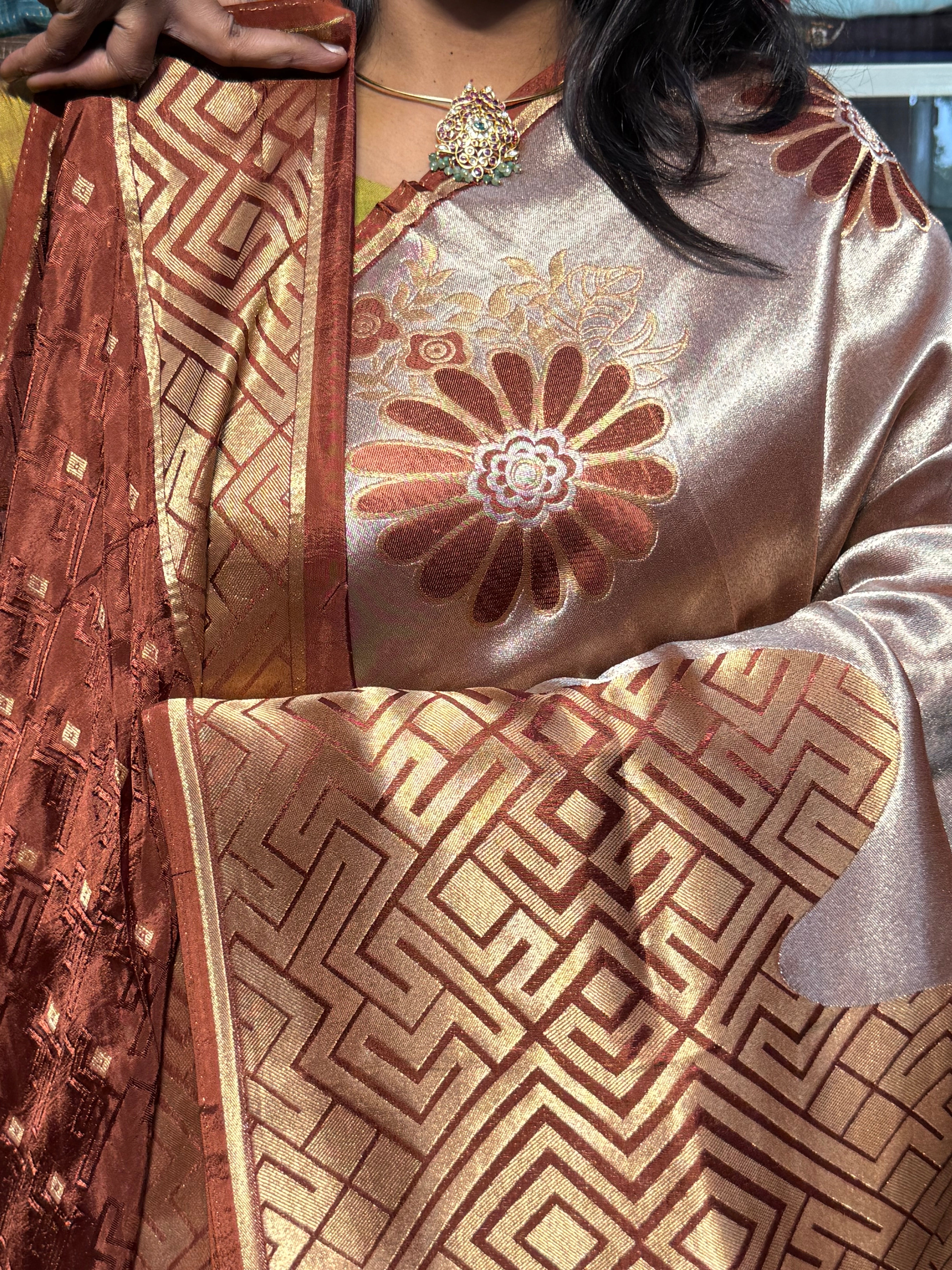 PURE TISSSUE SILK SAREE WITH GEOMETRY PATTERN: BROWN