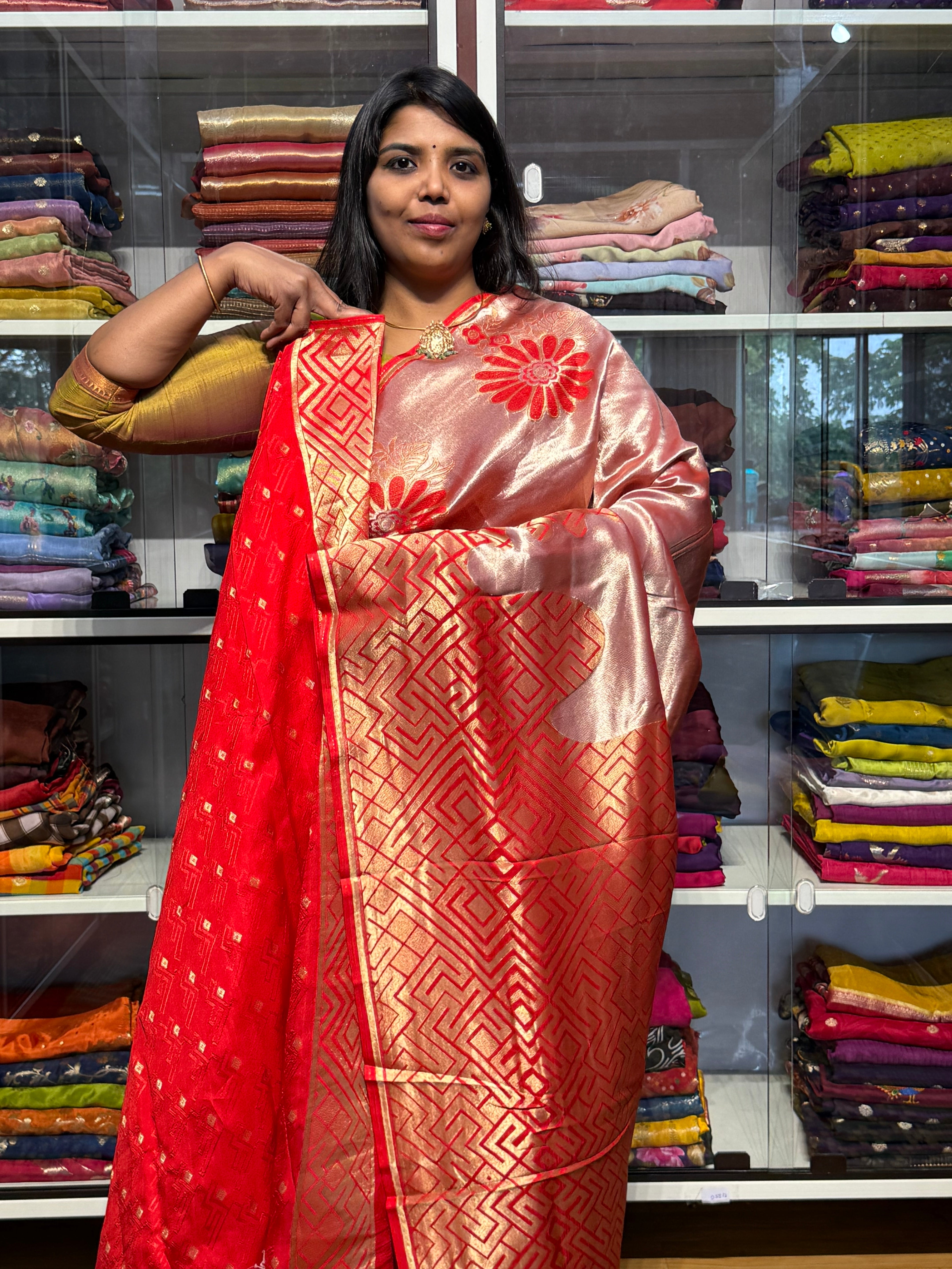 PURE TISSUE SILK WITH GEOMETRY PATTERN: RED