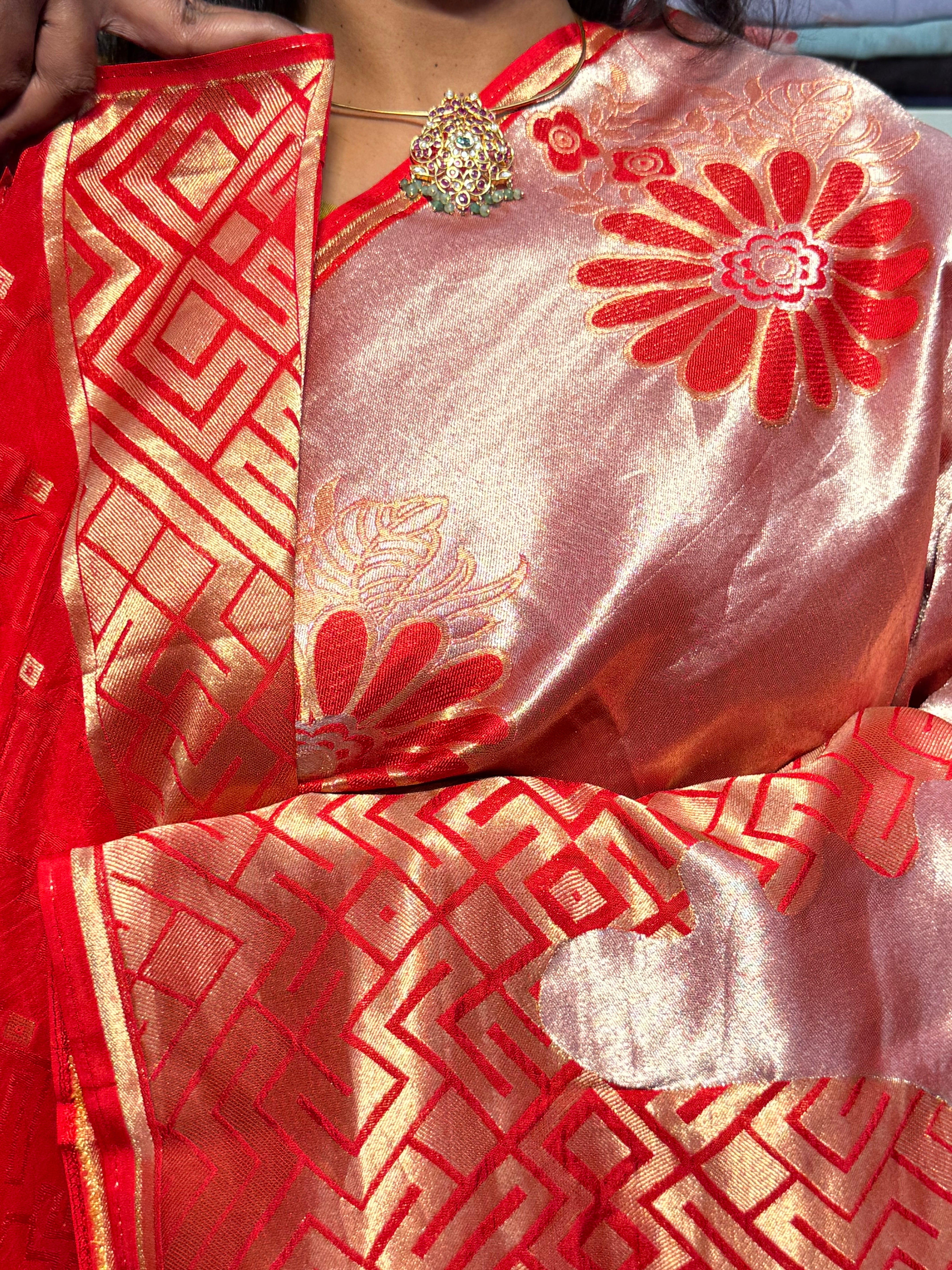 PURE TISSUE SILK WITH GEOMETRY PATTERN: RED