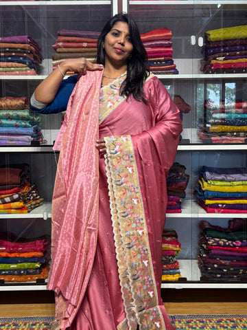 PURE CHIFFON SARESS WITH BIRDS EMBROIDERY SCALLOP BORDER AND MIRROR WORK: 0NION PINK