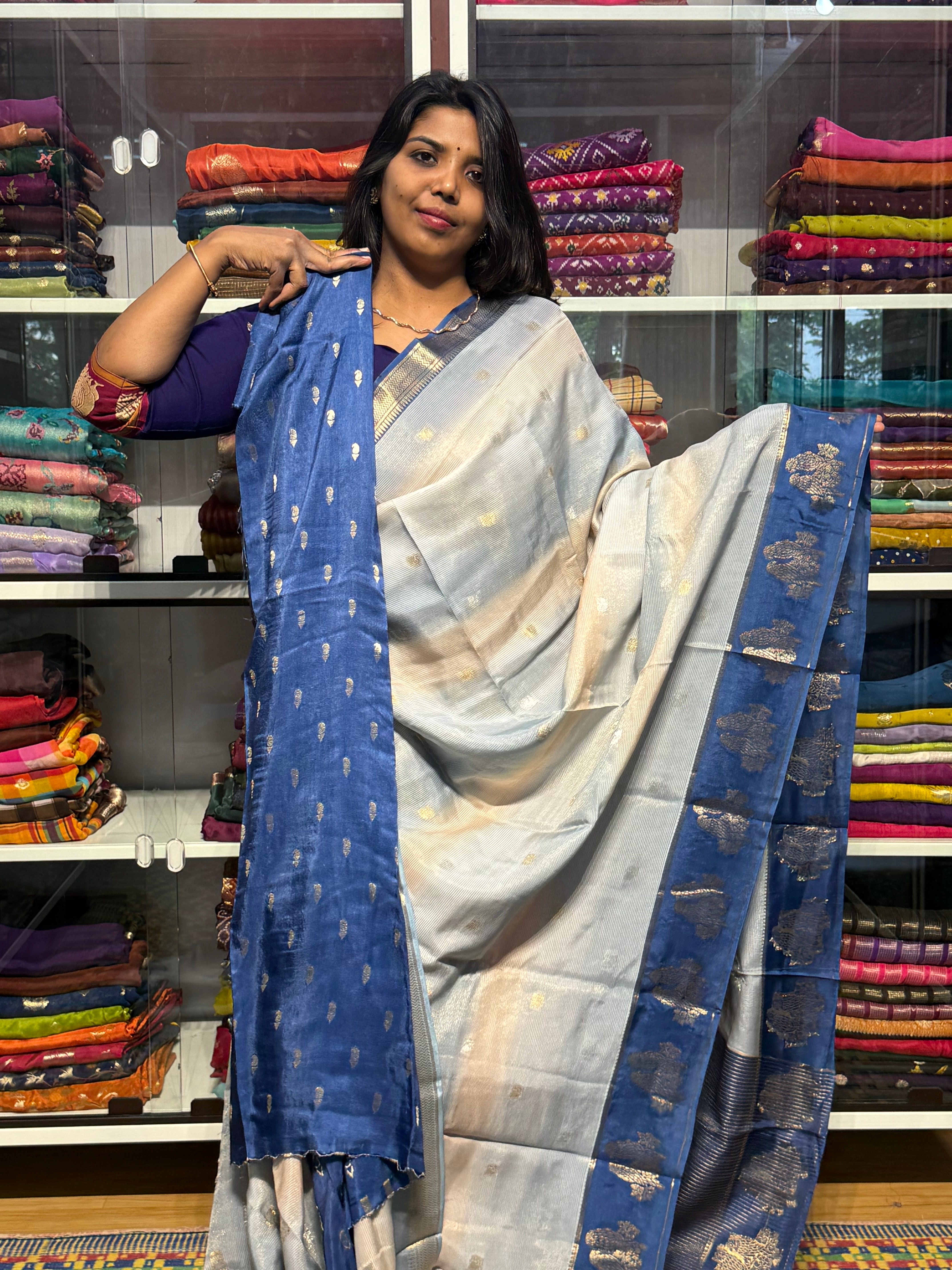 SHADED CONCEPT SAREE WITH CONTRAST BIRDS DESIGN BORDER