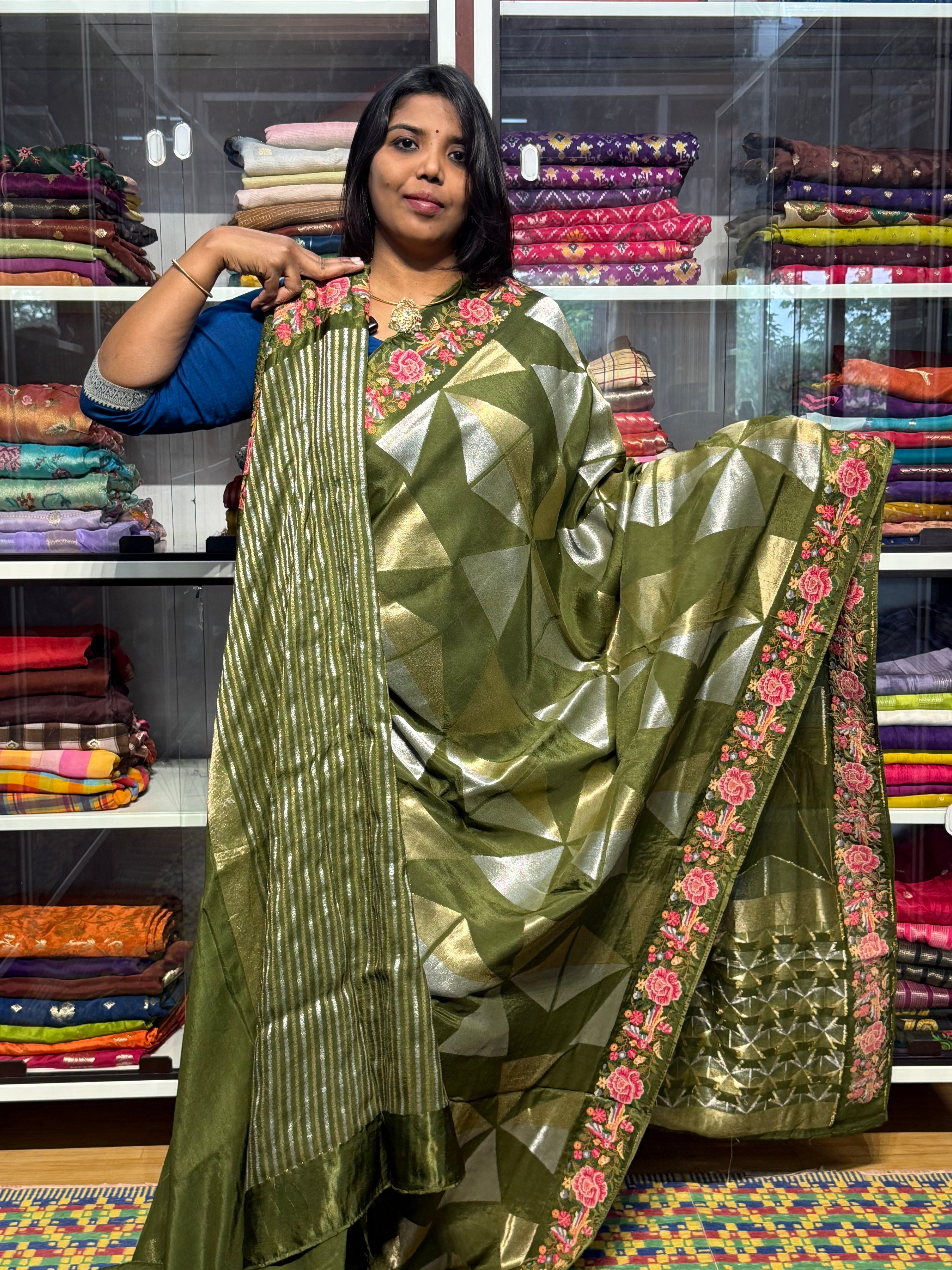 PETIT POINT EMBROIDERY BORDER ON MUNGA CREPE TISSUE WEAVING SAREE: MEHENDI GREEN