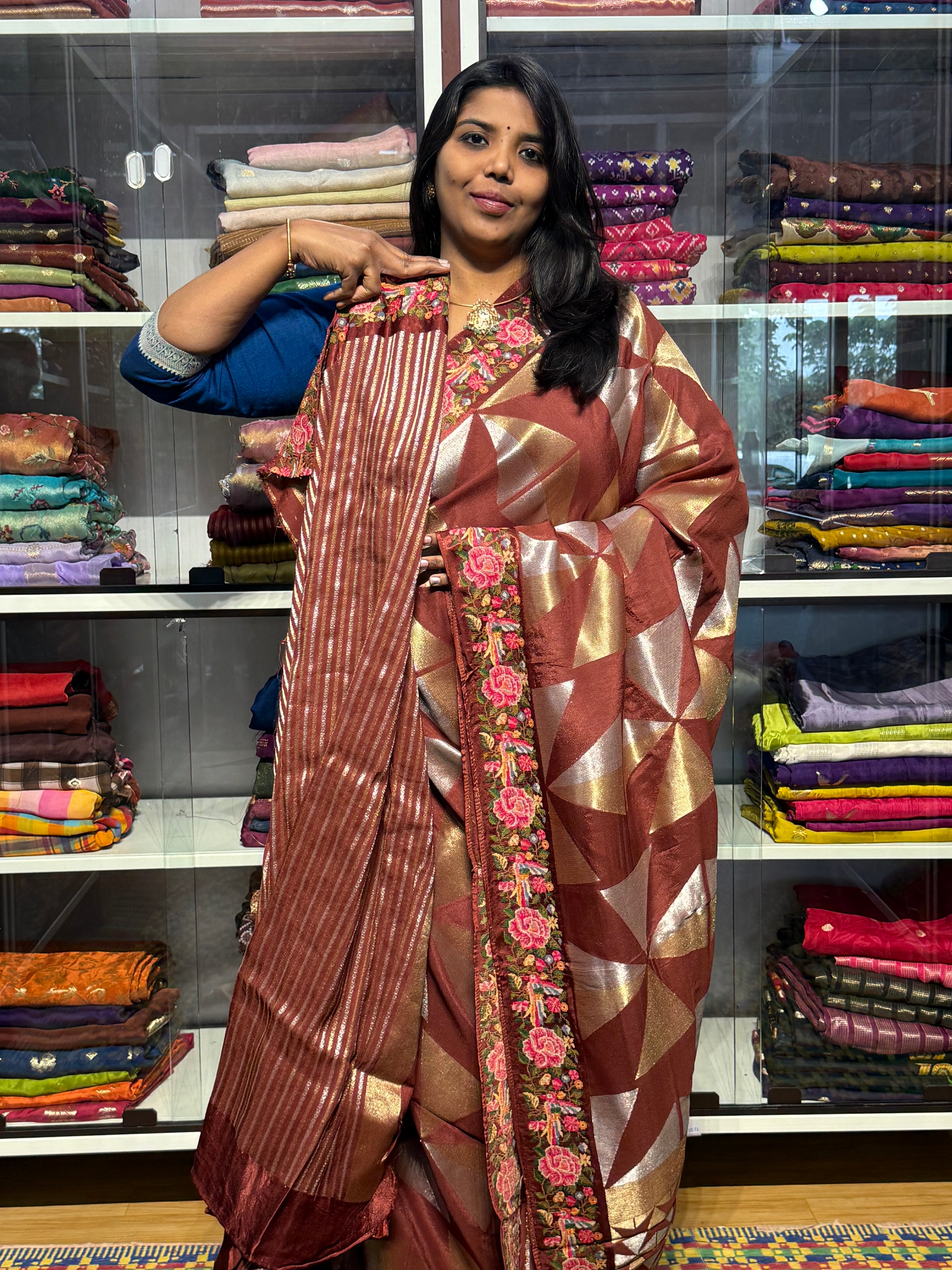 PETIT POINT EMBROIDERY BORDER ON MUNGA CREPE TISSUE WEAVING SAREE: COFFEE BROWN