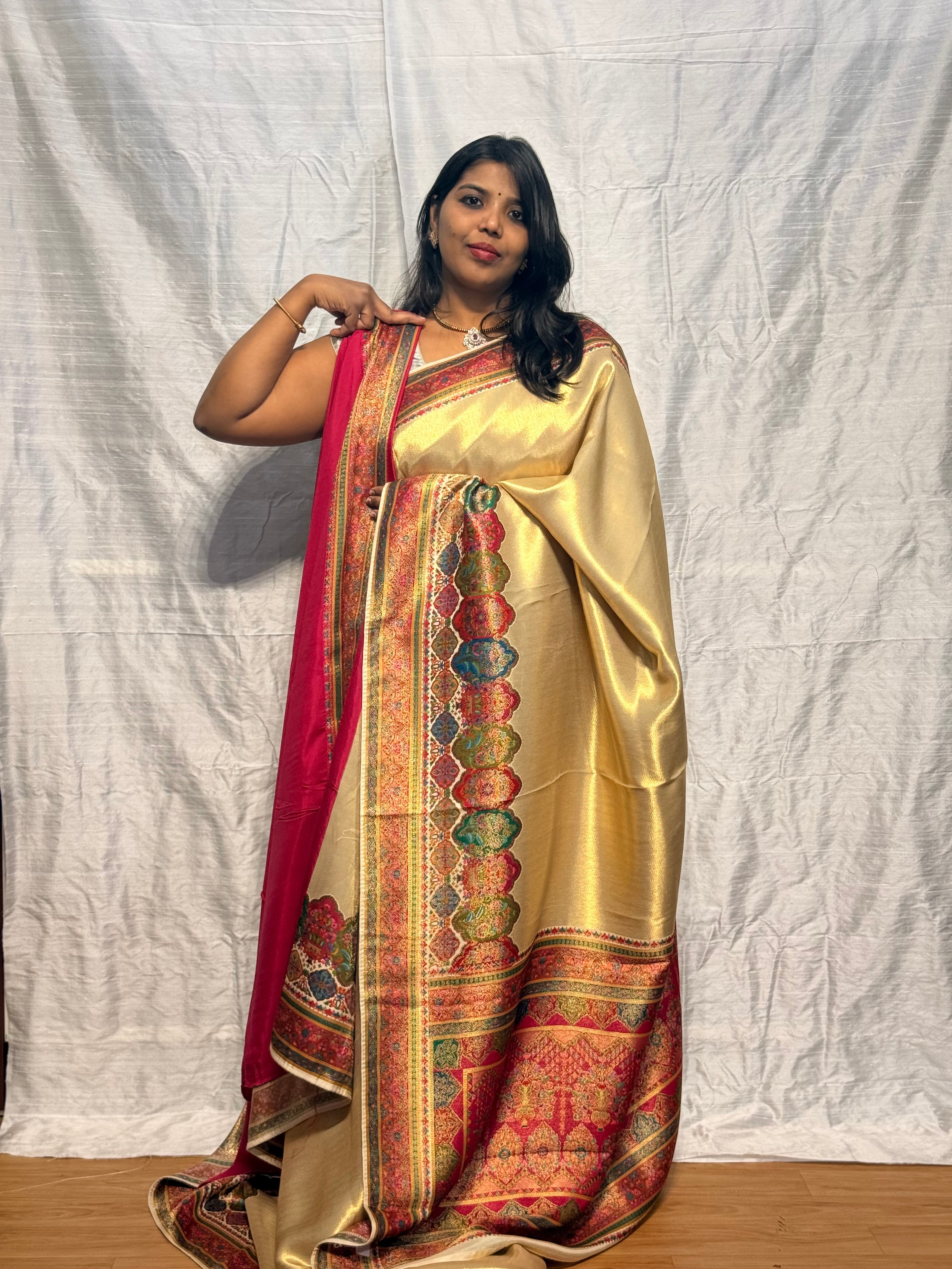 Pashmina position printing saree: GOLD