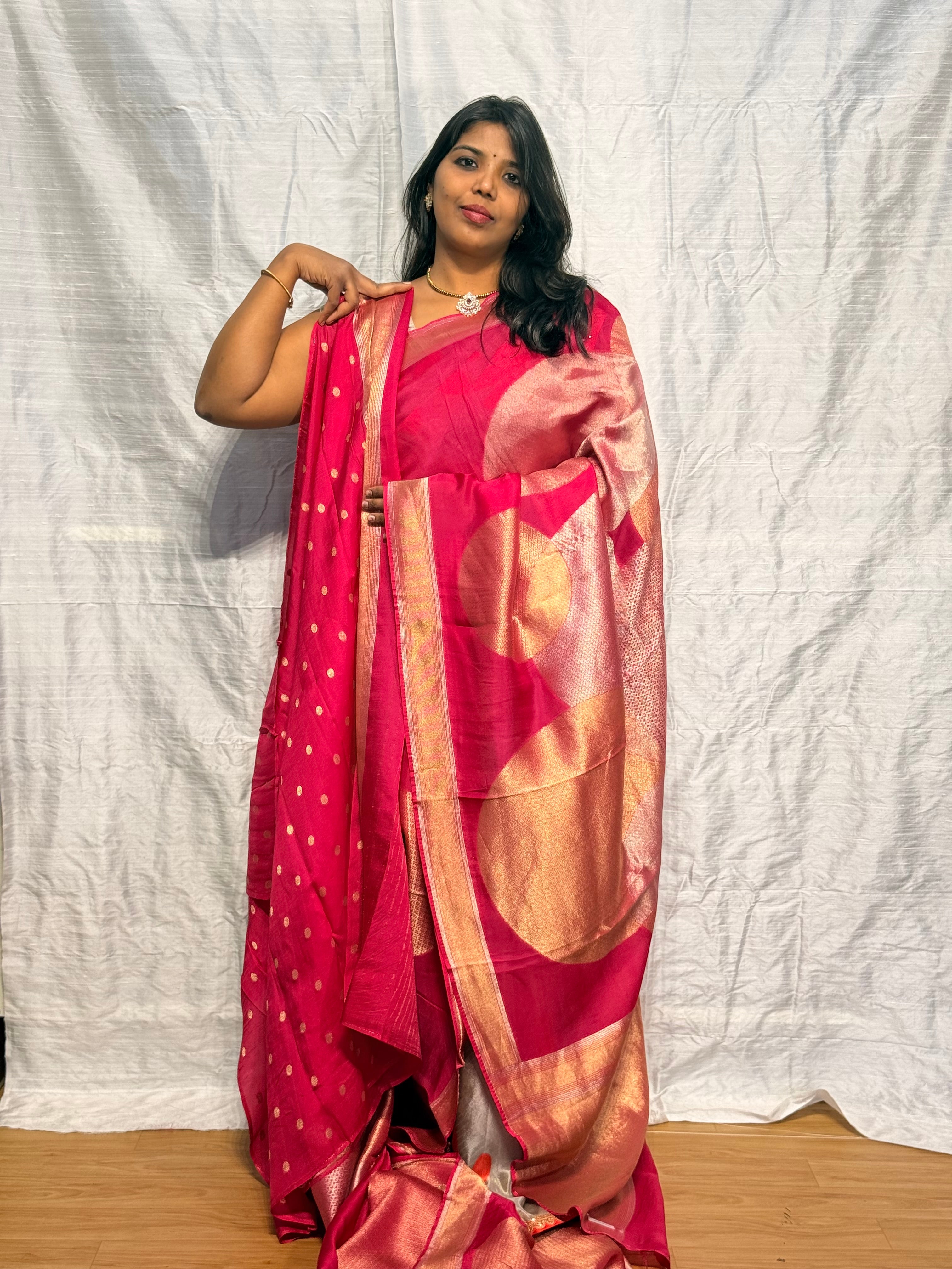 CHAMUNDI SILK WITH BIGBALL DESIGN : PINK