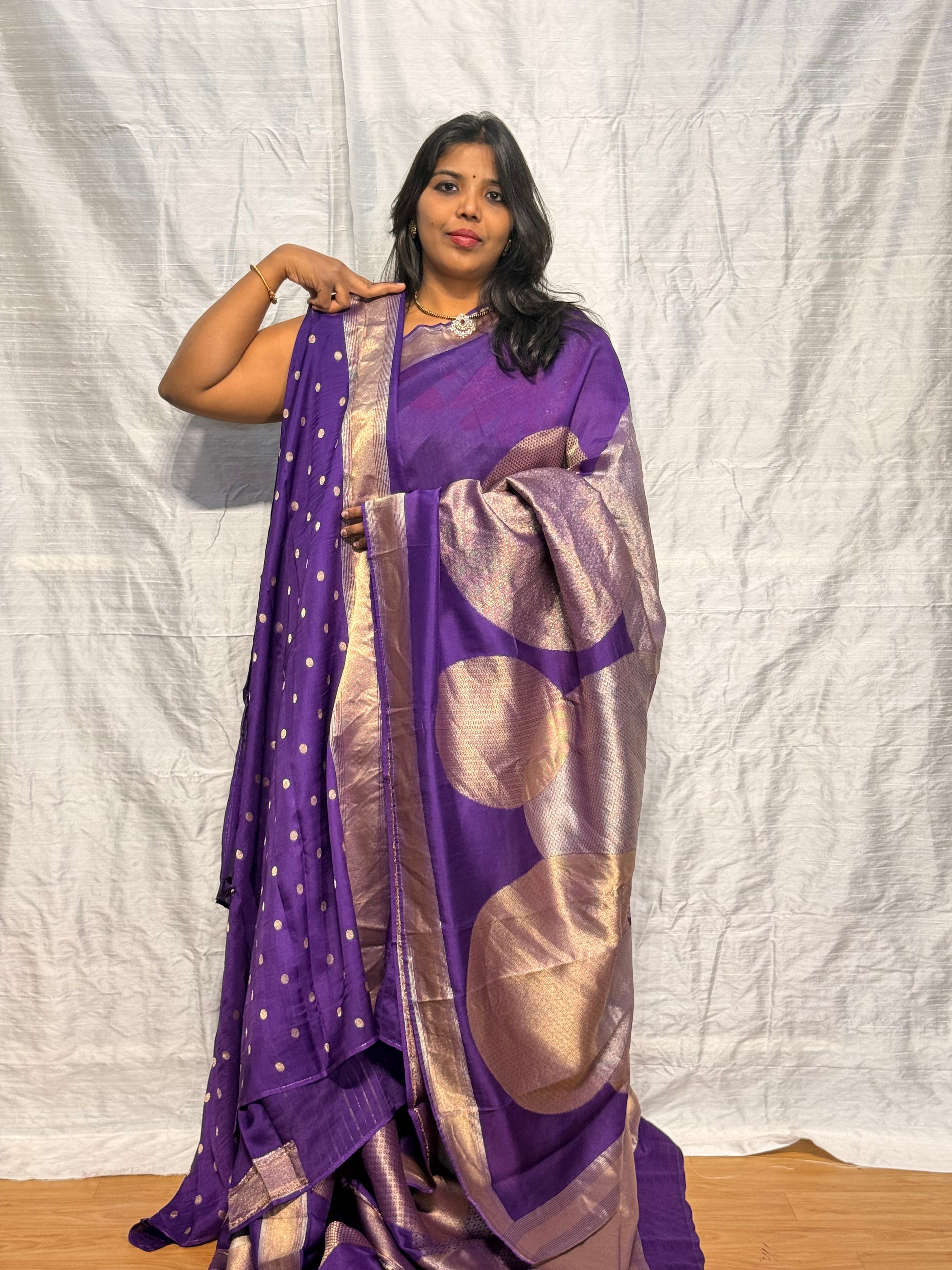 CHAMUNDI SILK WITH BIG BALL DESIGN: VOILET
