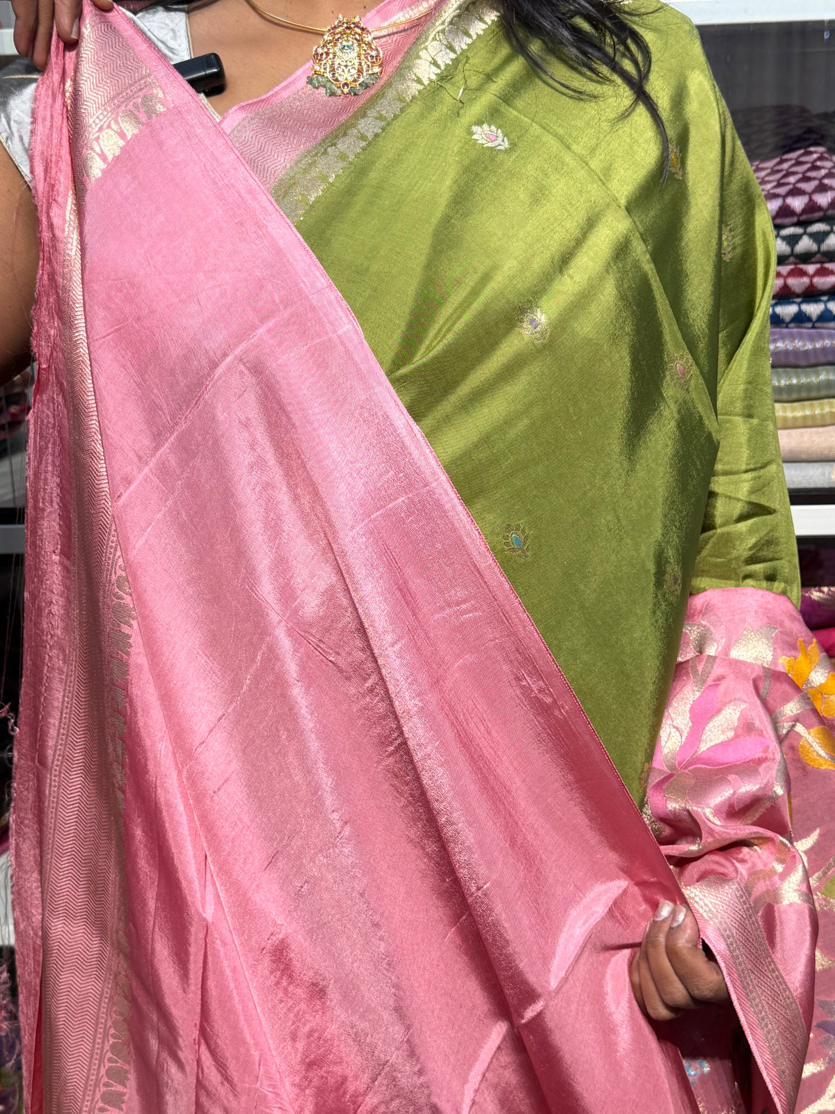 BANARAS MANGO SILK WITH BIG FLORAL MEENAKARI BORDER