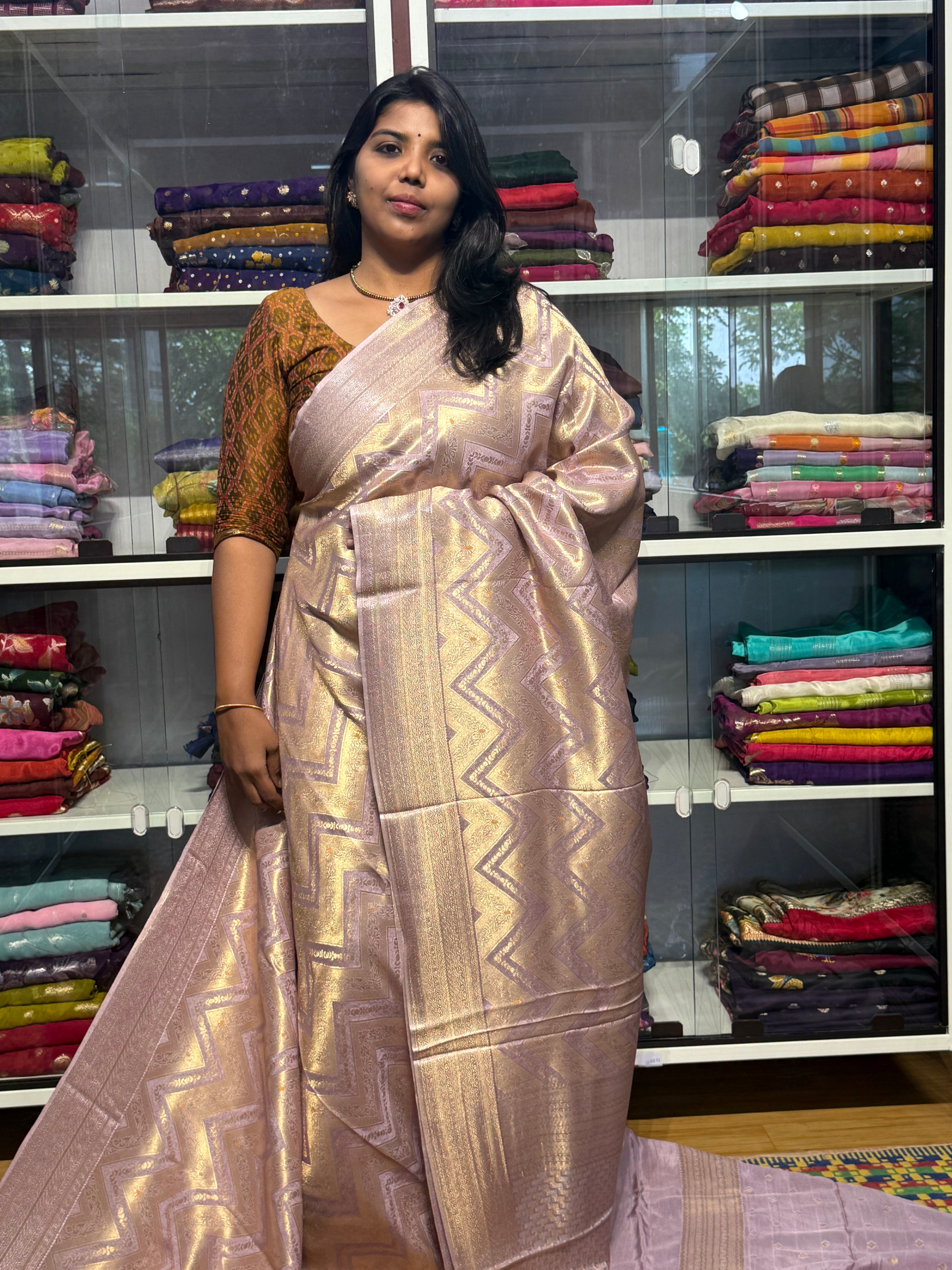 PREMIUM MYSORE SILK FULL BROCADE IN ZIGZAG PATTERN: LAVENDER