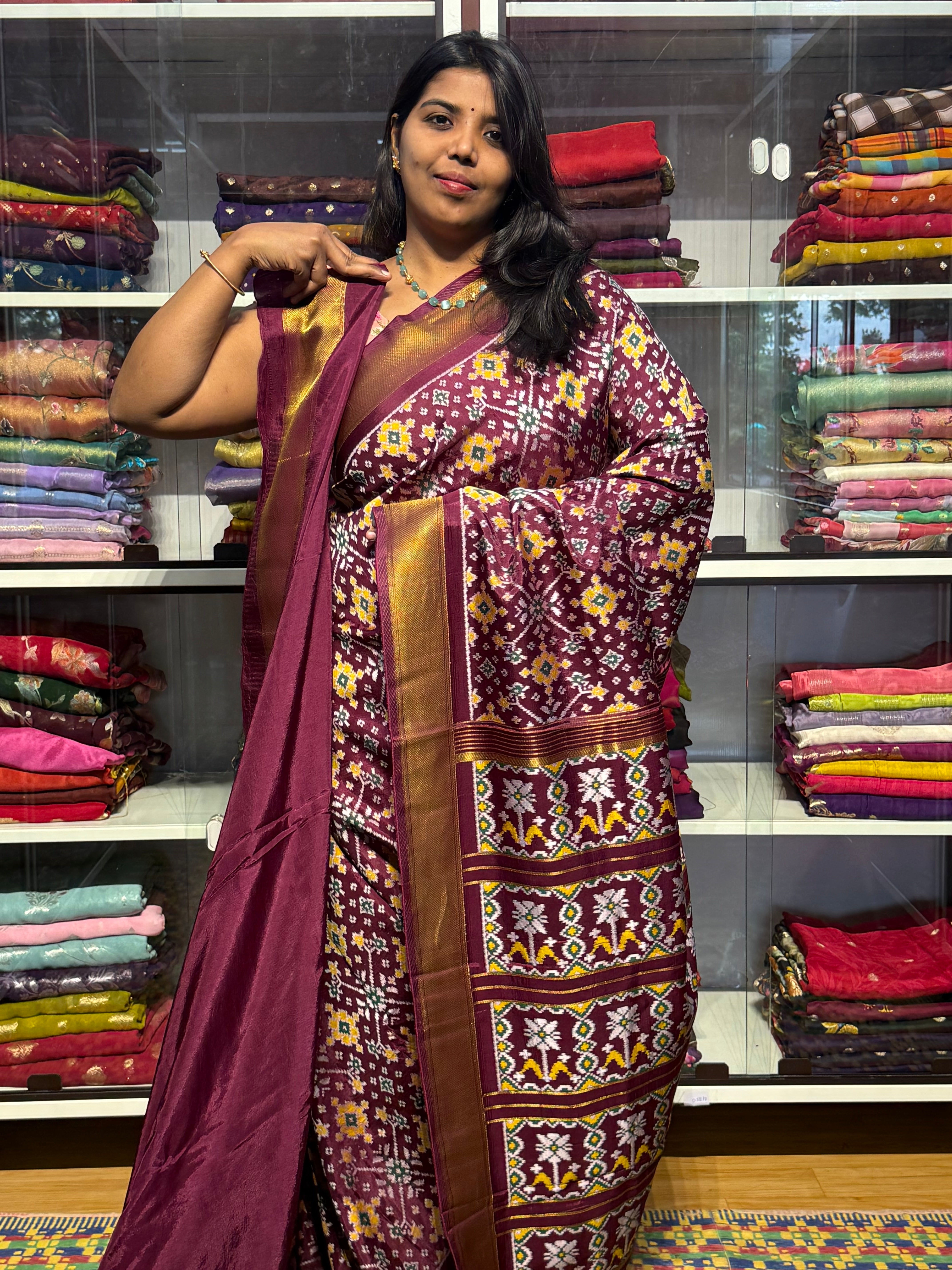 IKKAT PATOLA WEAVING MUNGA SILK WITH KHADDI BORDER: CHOCLATE WINE