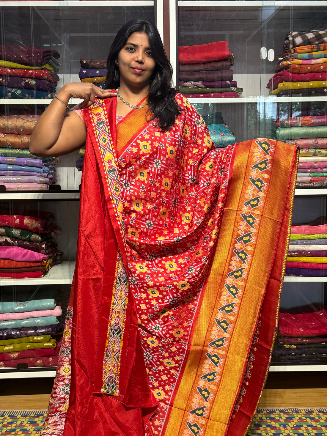 IKKAT PATOLA WEAVING MUNGA SILK WITH BIG BORDER: RED