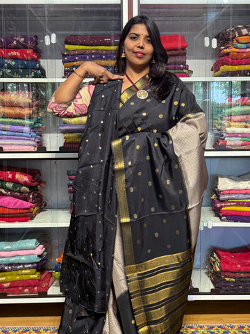 RUSSIAN SILK SAREE WITH CHECK PATTERN : BEIGE AND BALCK