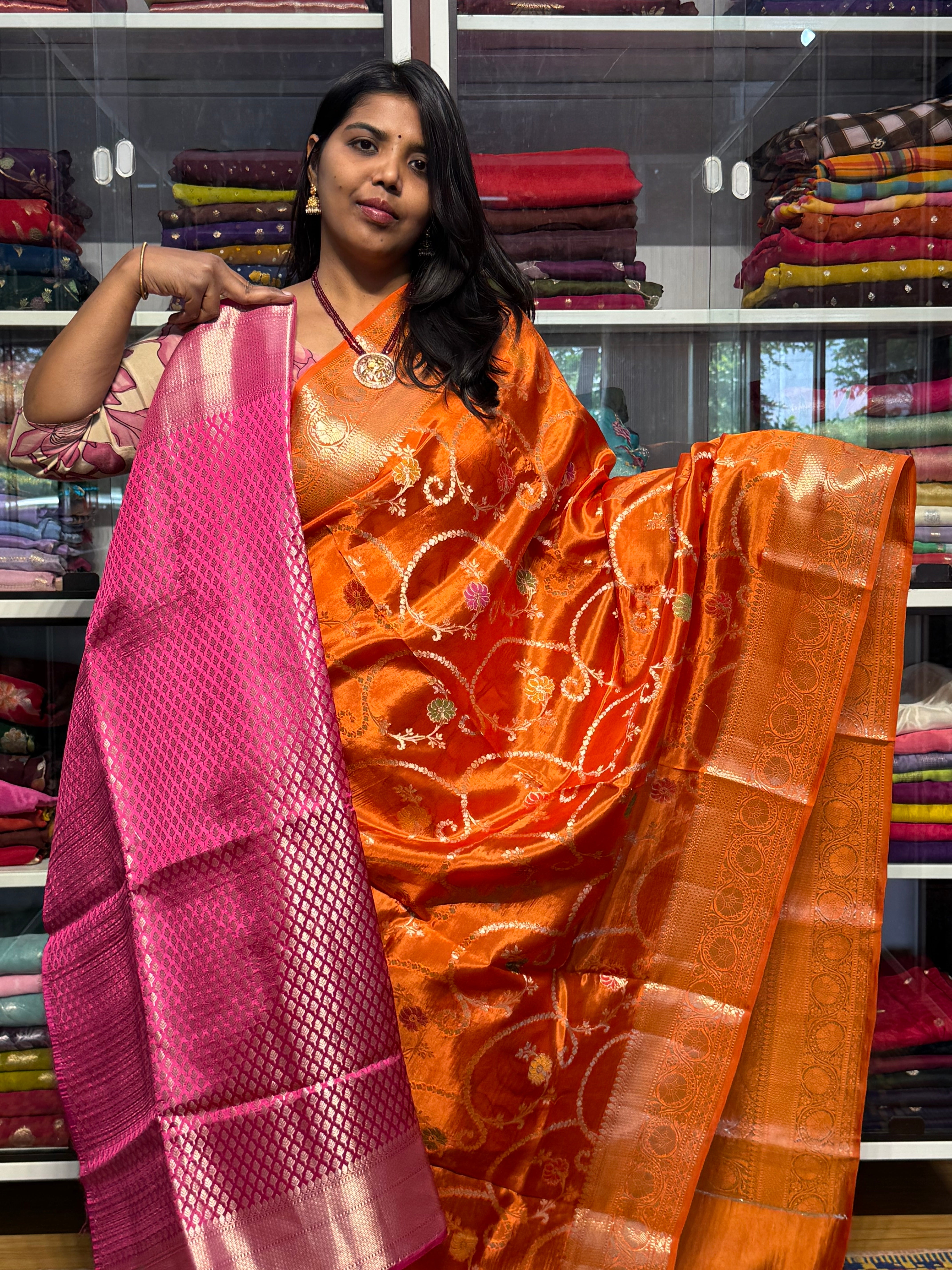 BANARAS GREEN MANGO SILK WITH JAAL PATTERN: ORANGE