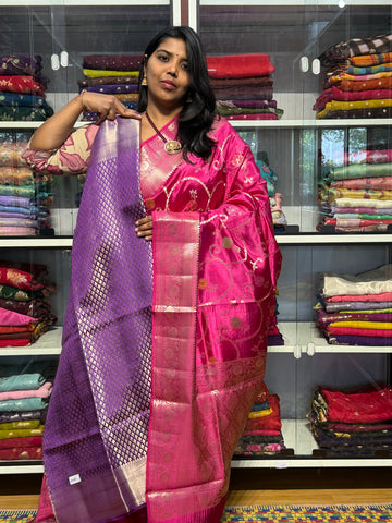BANARAS GREEN MANGO SILK WITH JAAL PATTERN: PINK