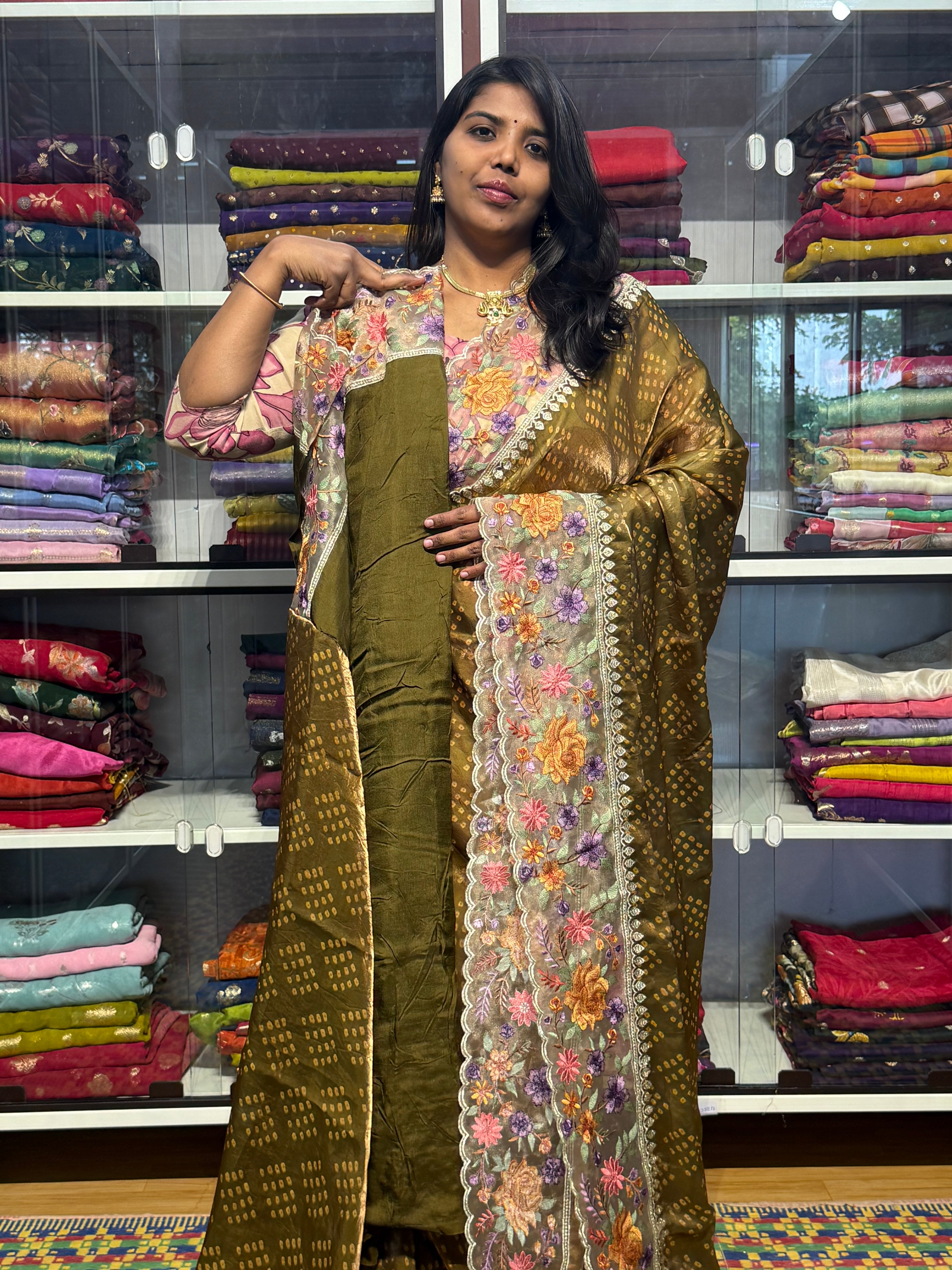GLASS TISSUE ORGANZA WITH EMBROIDERY BORDER: MEHENDI GREEN
