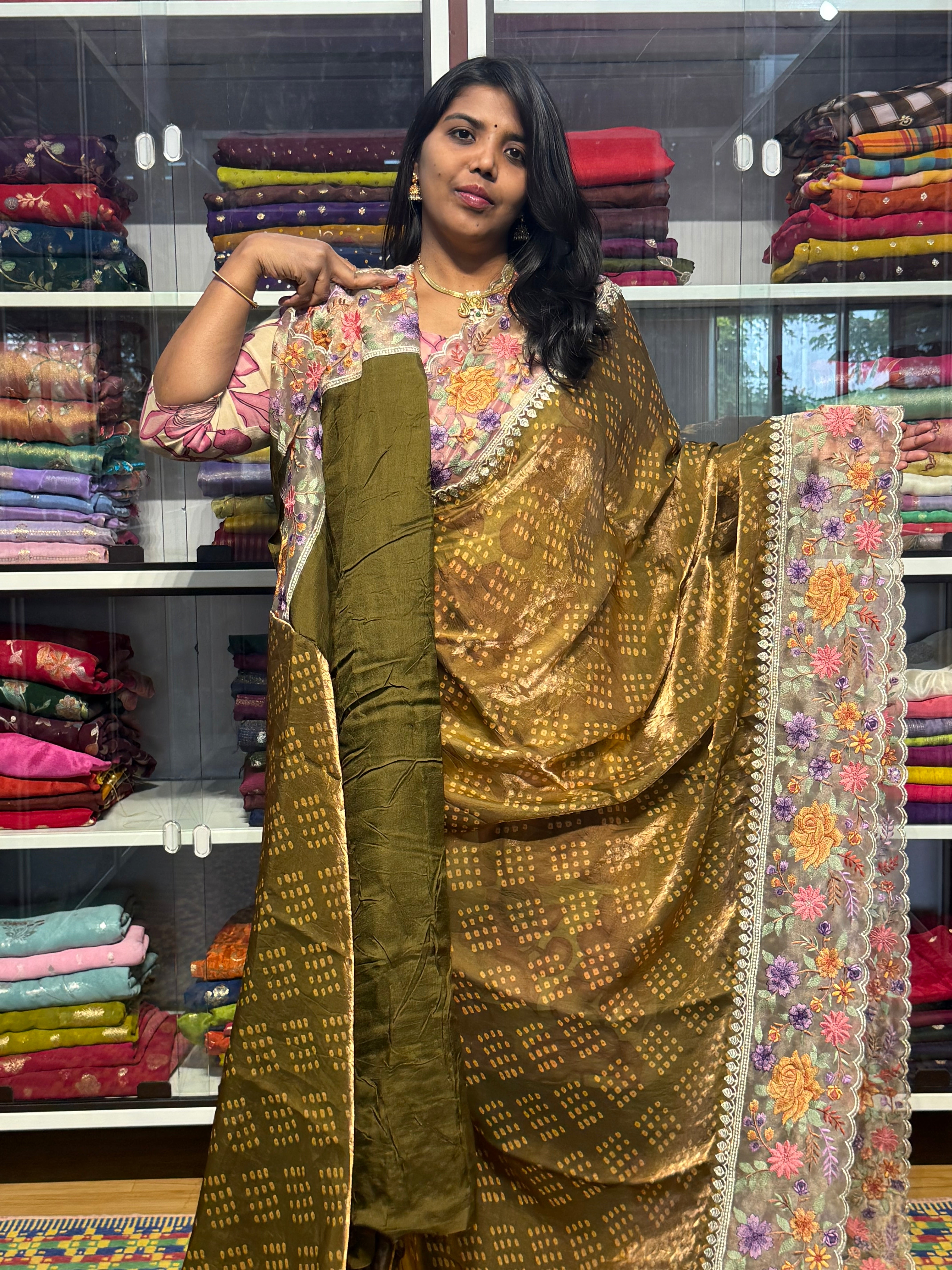 GLASS TISSUE ORGANZA WITH EMBROIDERY BORDER: MEHENDI GREEN
