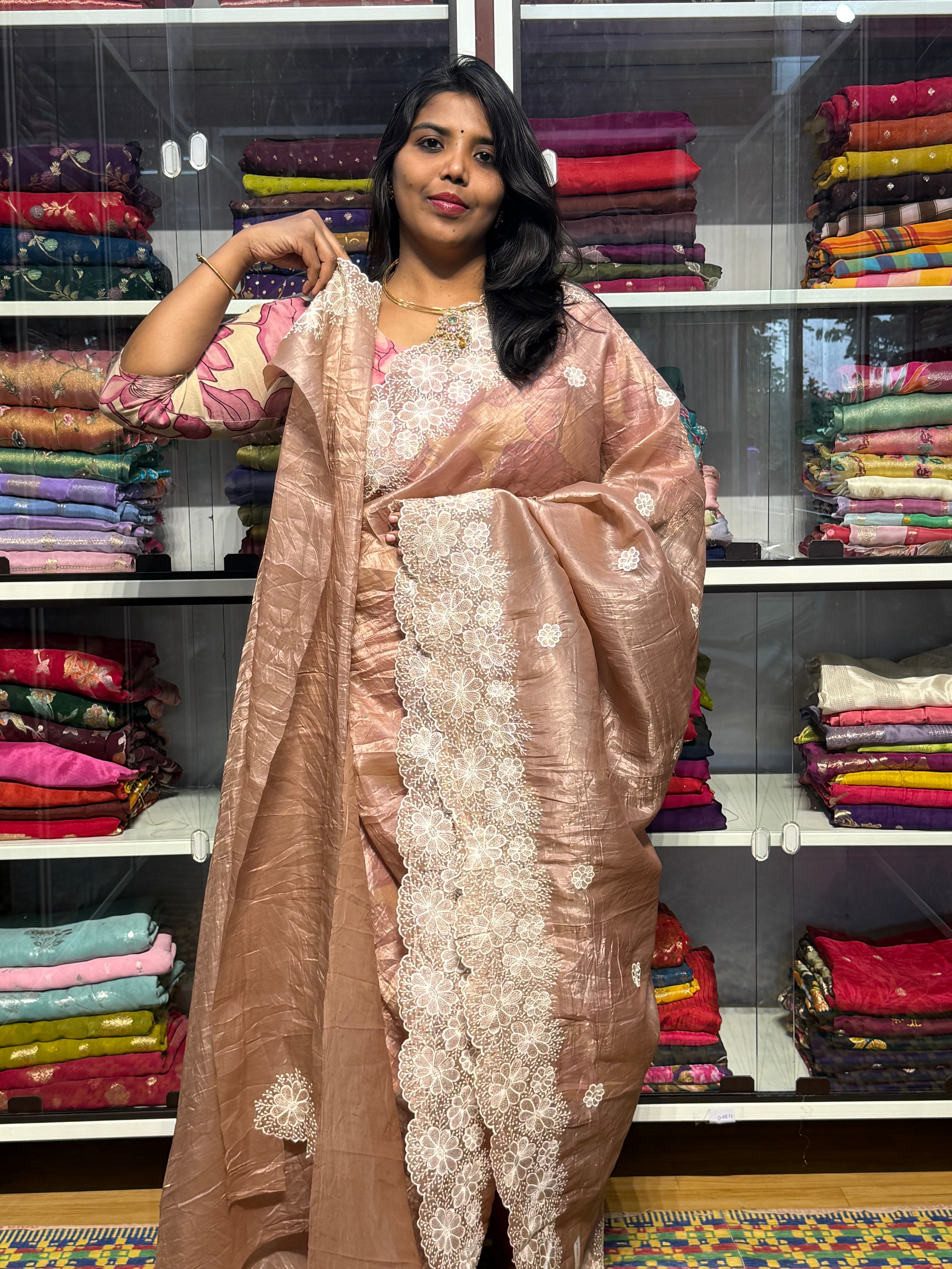 GUCCHI CRUSH WITH EMBROIDERY AND CUT WORK: BROWN