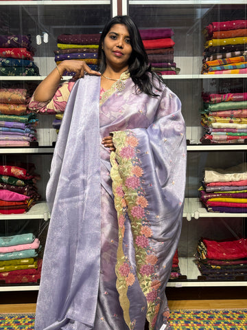 CHANDANIA SAREE WITH CROSS STITCH EMBROIDERY AND SCALLOP: LAVENDER