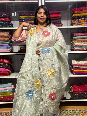GUCCHI CRUSH SAREE WITH APPLIQUE AND SCALLOP: PISTA