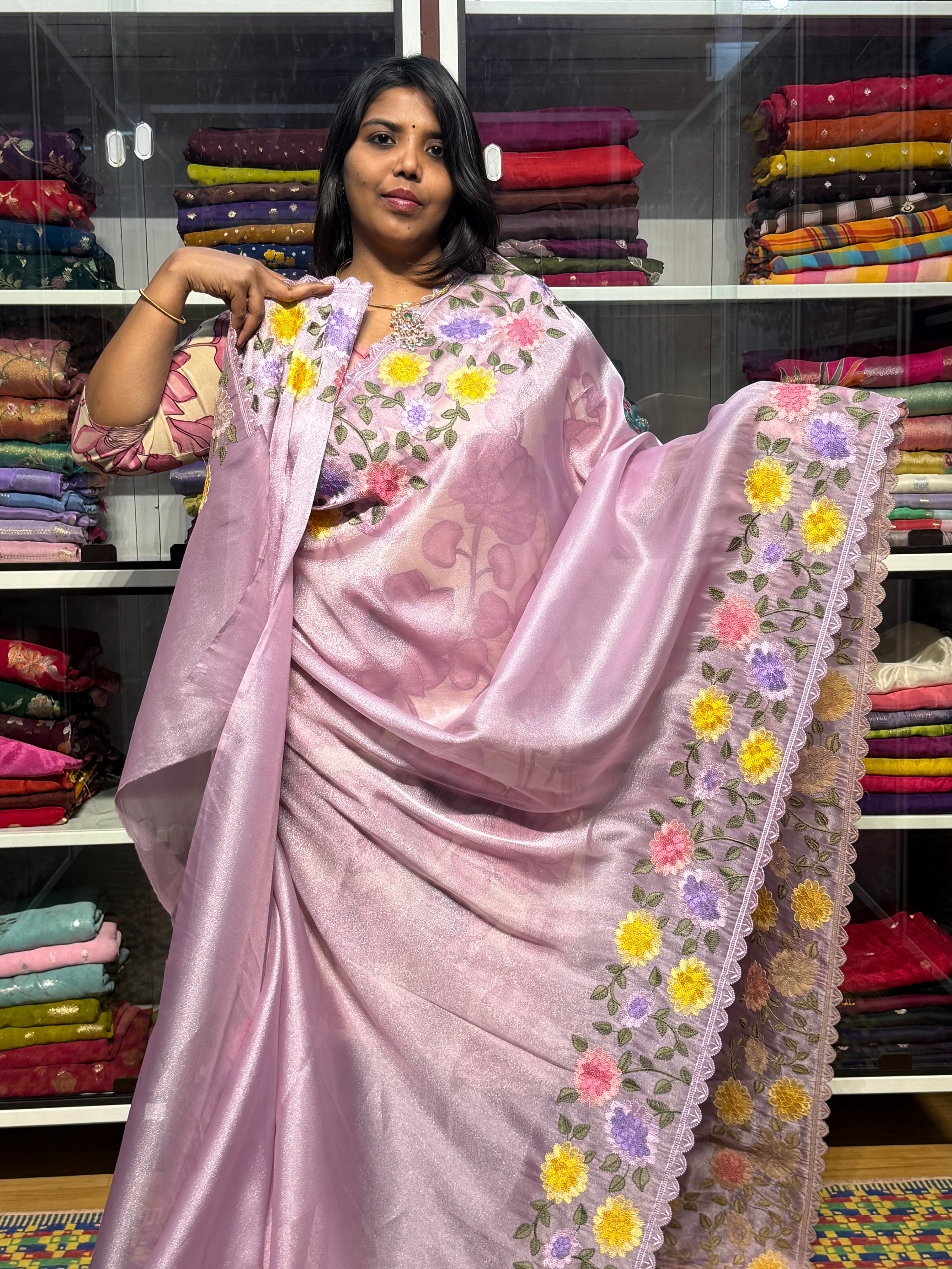 CHANDANIA SAREE WITH FLORAL EMBROIDERY: LILAC