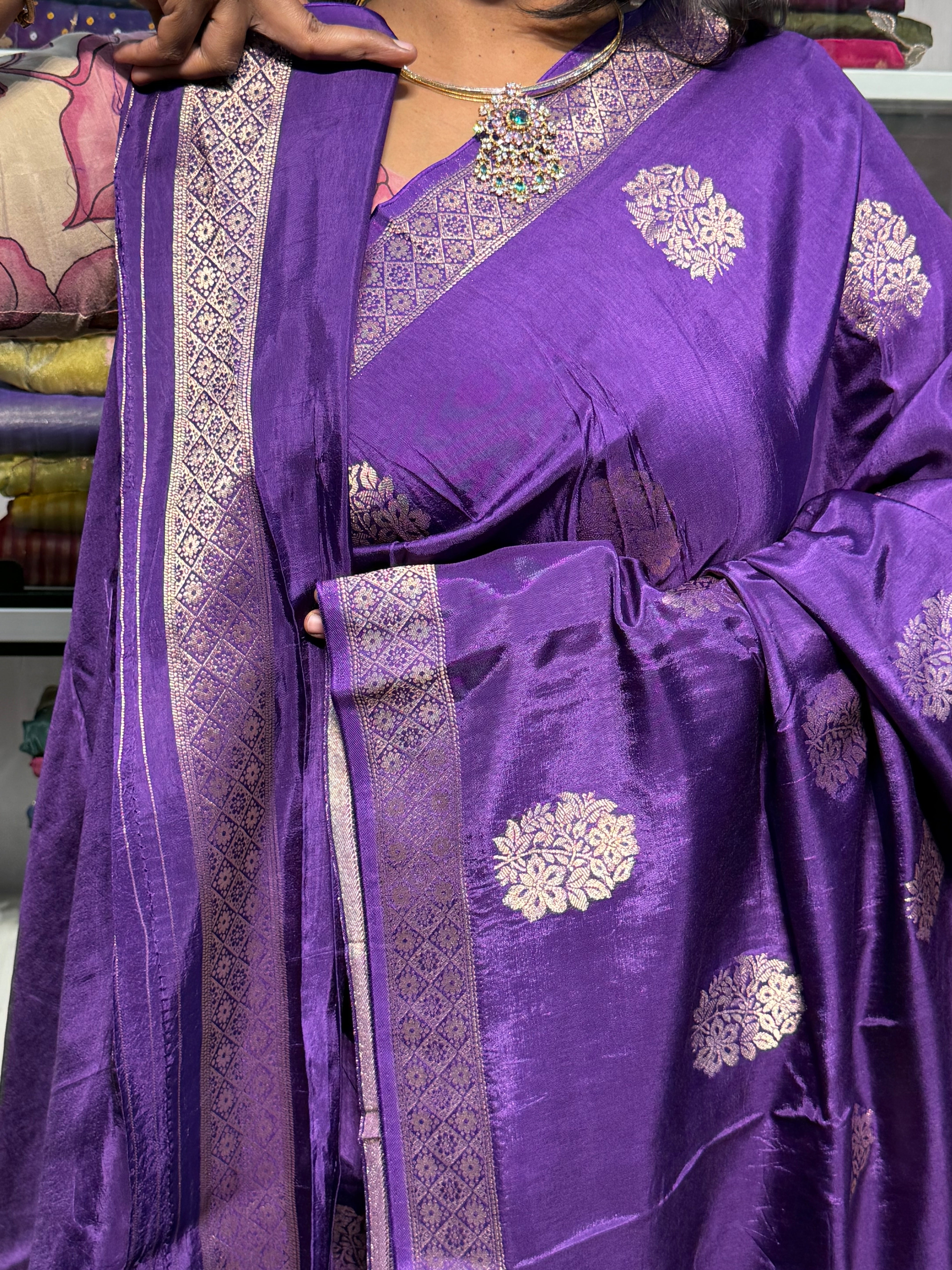 BANARAS MUNGA CREPE SAREE: VOILET