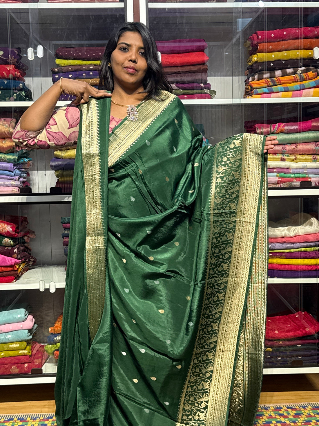 BANARAS MUNGA SILK SAREE: GREEN