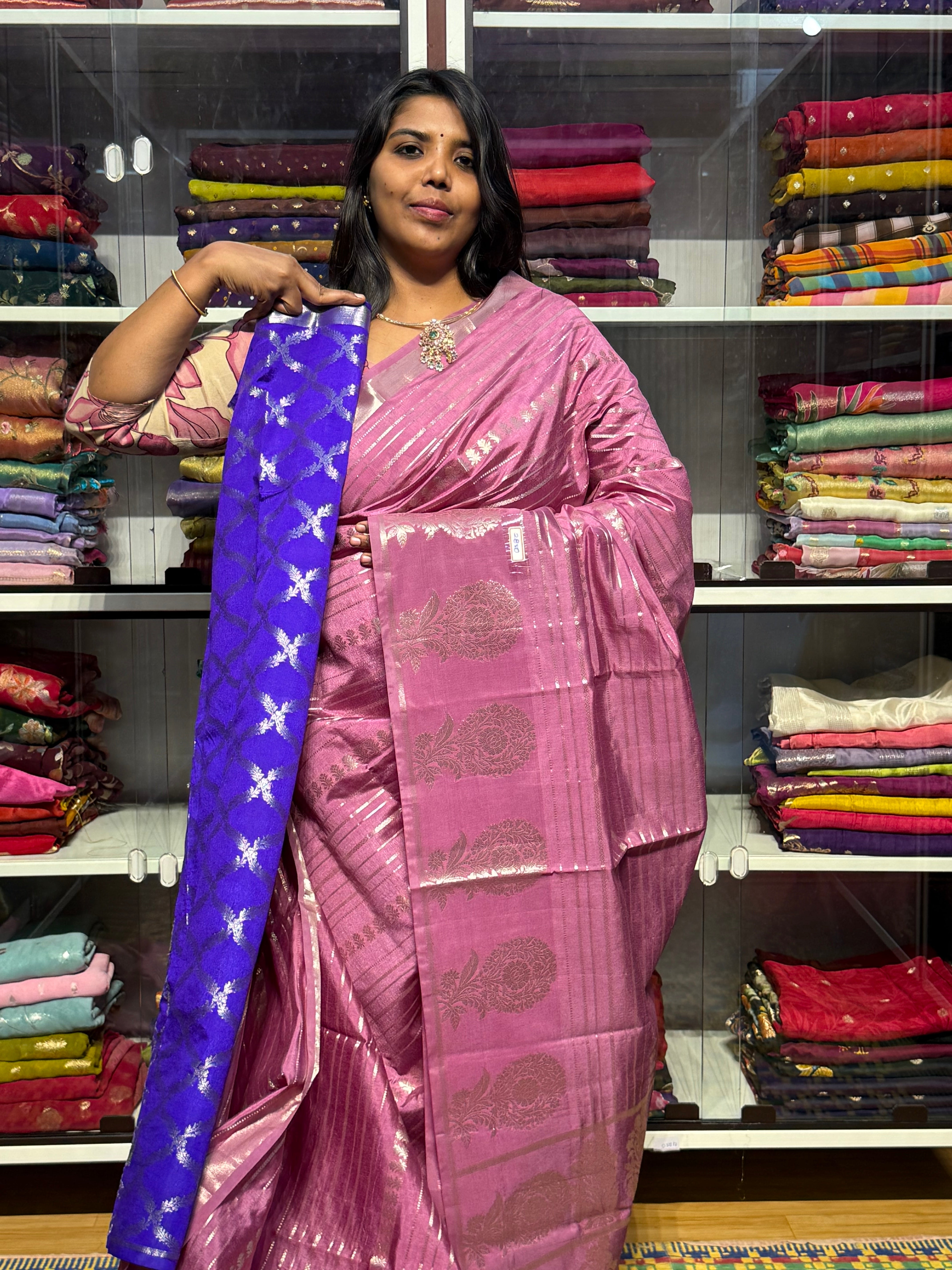 BANARAS MUNGA CREPE : ONION PINK