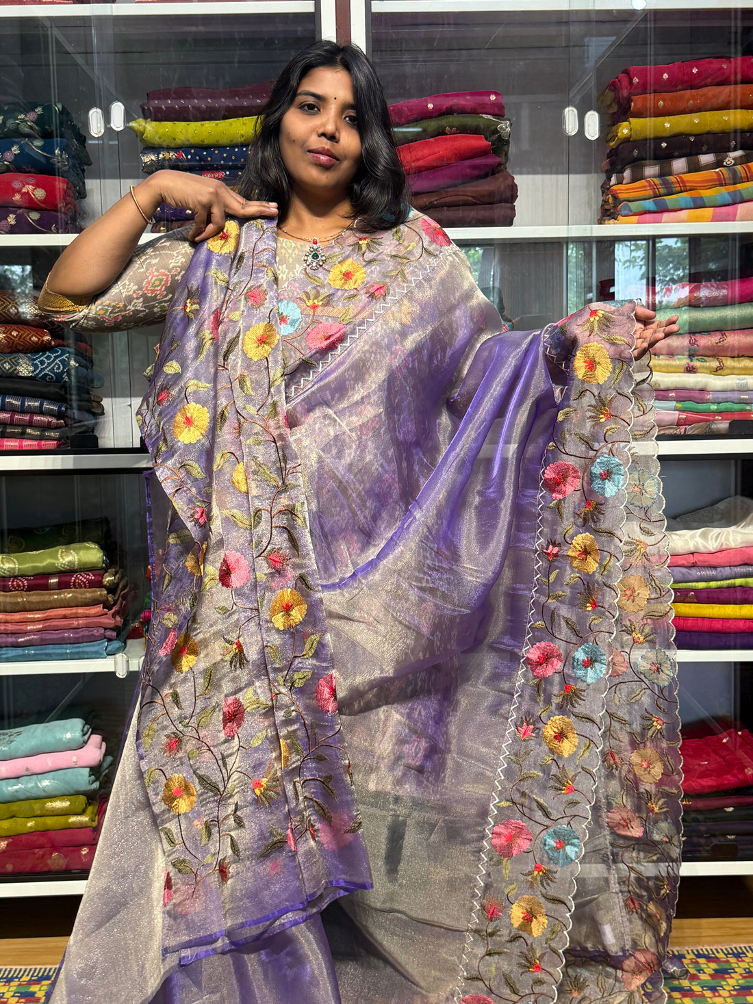 TISSUE ORGANZA WITH EMBROIDERY BORDER: LAVENDER