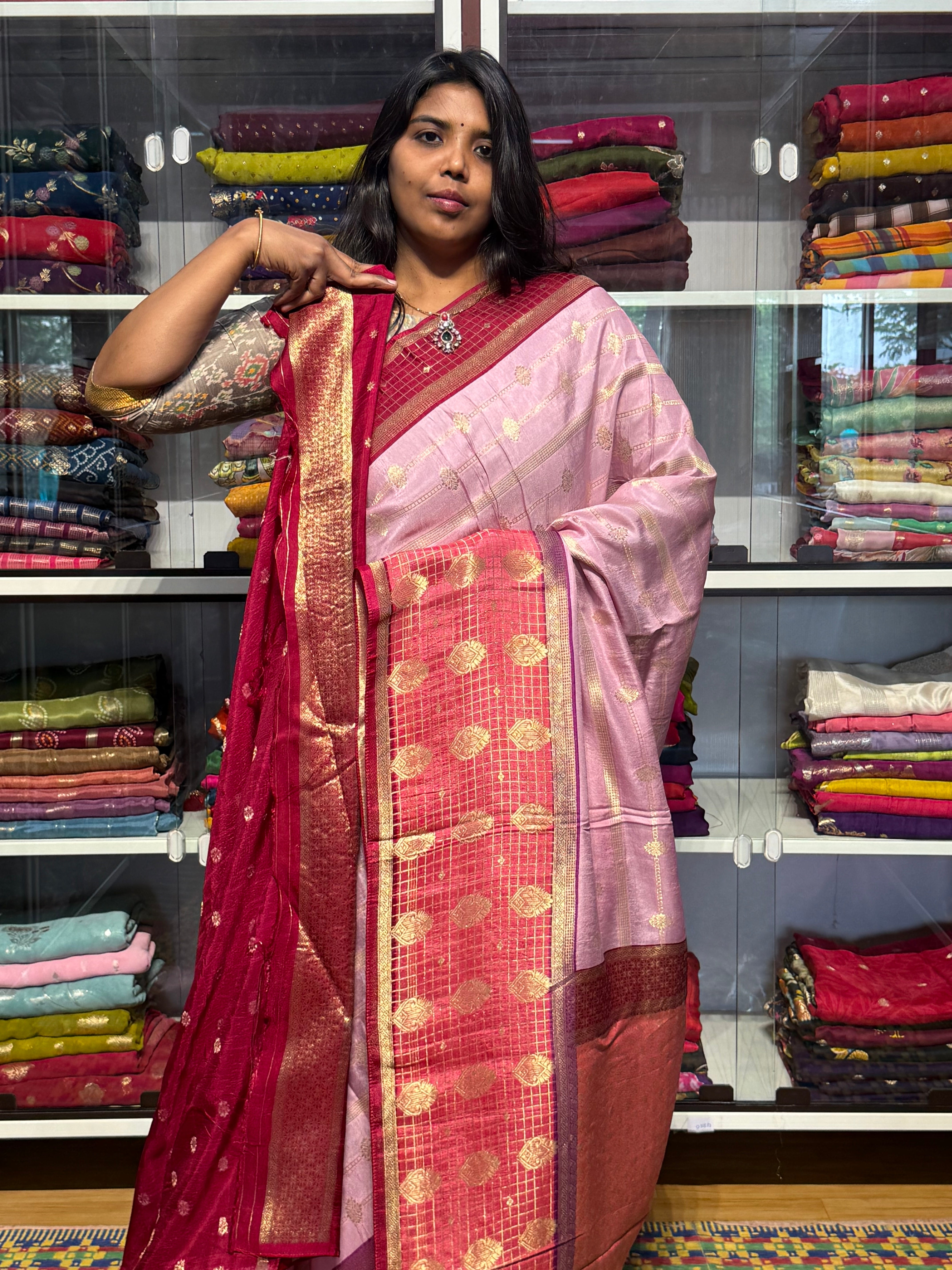 PURE DOLA SILK SAREE WITH CHAP DYE : BABY PINK