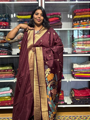 PURE MUNGA CREPE SILK WITH JAMDANI WEAVING PALLU AND SELF WEAVING CHECKS: BROWN