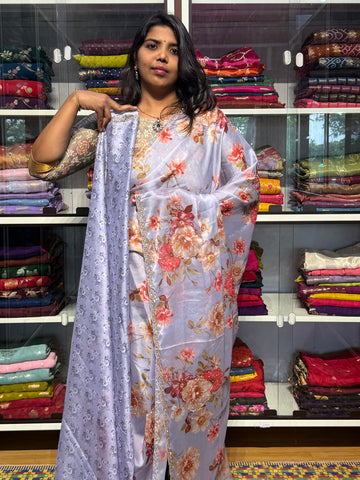 RANGOLI CREPE WITH KHARDANA HANDWORK SCALLOP BORDER: PASTEL LAVENDER