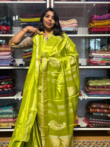 RUSSIAN CREPE SAREE WITH STRIPES PATTERN: GREEN