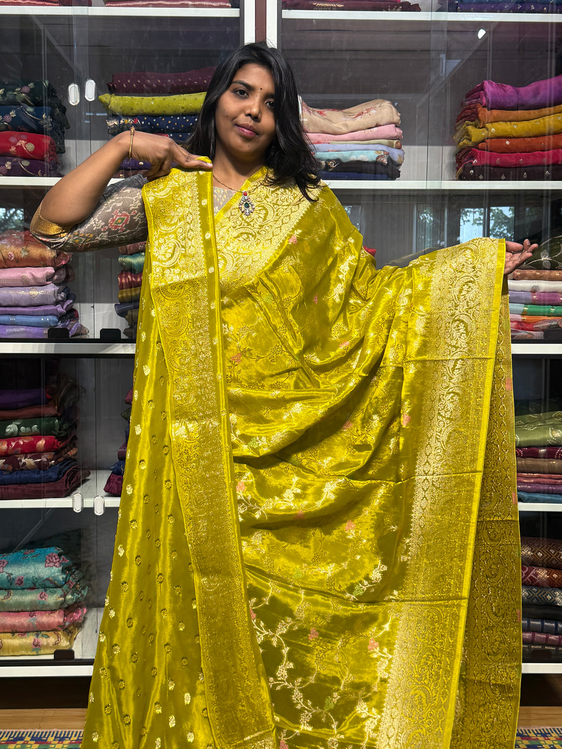 BANARAS CHINON SILK SAREE WITH JAAL : GREEN