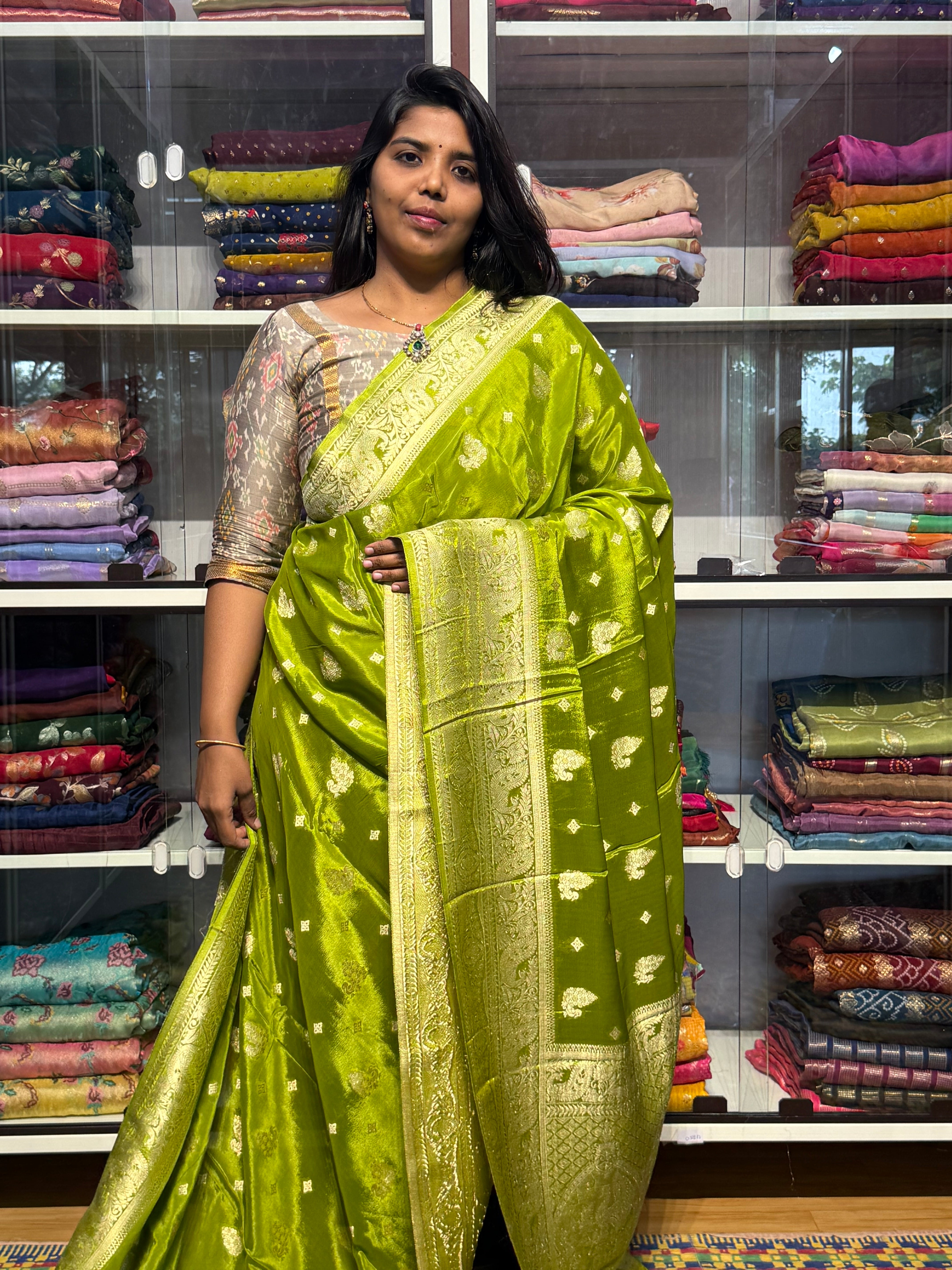 BANARAS CHINON SILK SAREE: GREEN