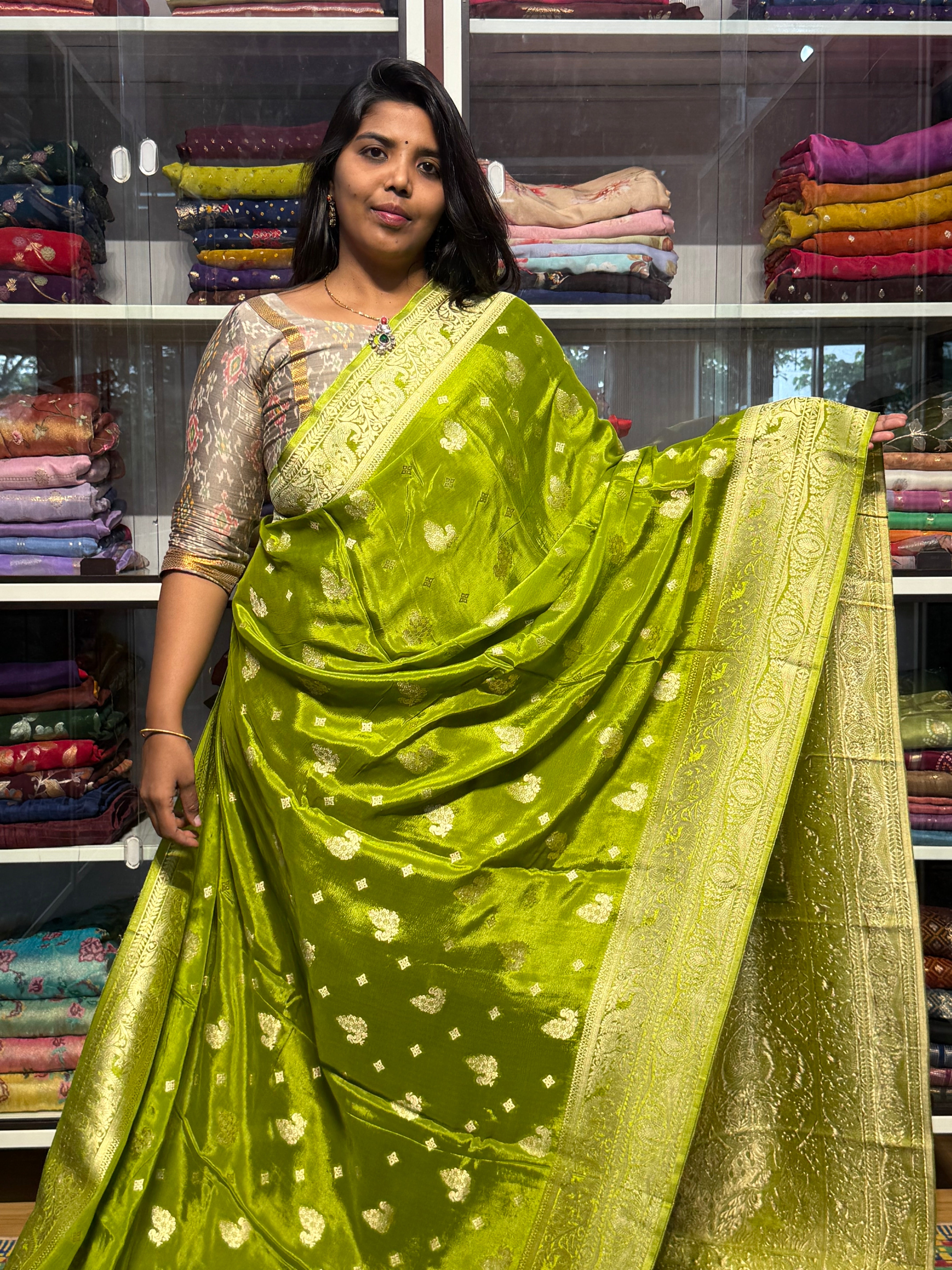 BANARAS CHINON SILK SAREE: GREEN