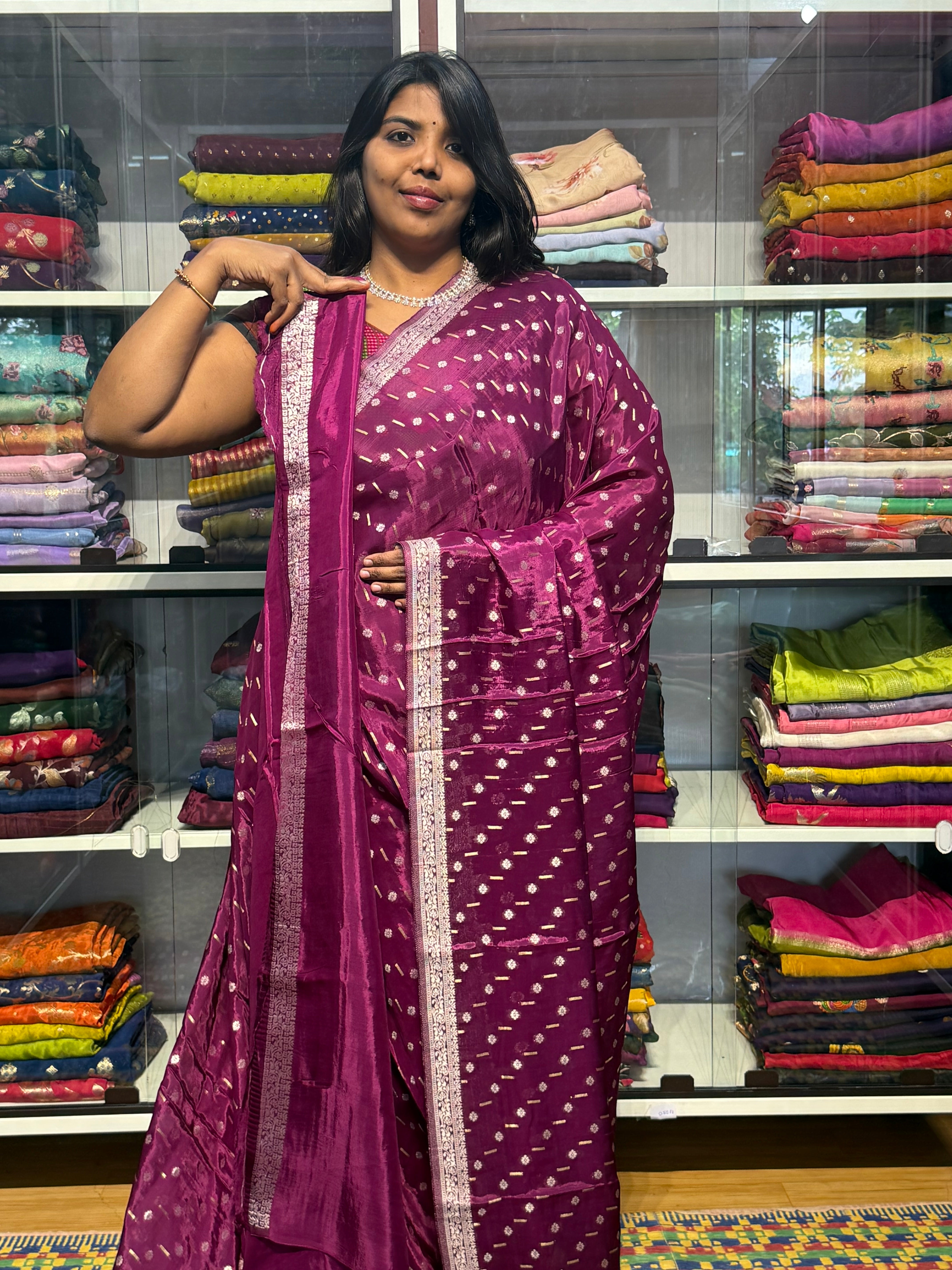 BANARAS CHINON SILK SAREE WITH SMALL BORDER: WINE