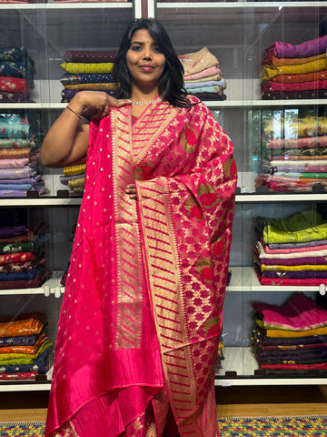 BANARAS GEORGETTE SAREE WITH JAAL : PINK